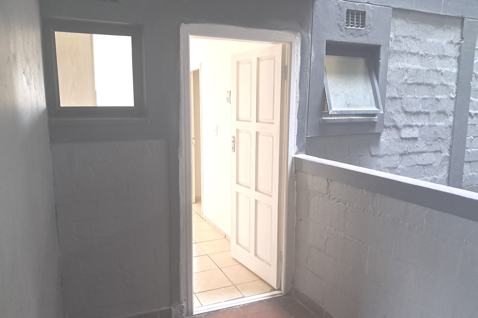 Unfurnished One Bedroom apartment For Rent at The Square on Tenth