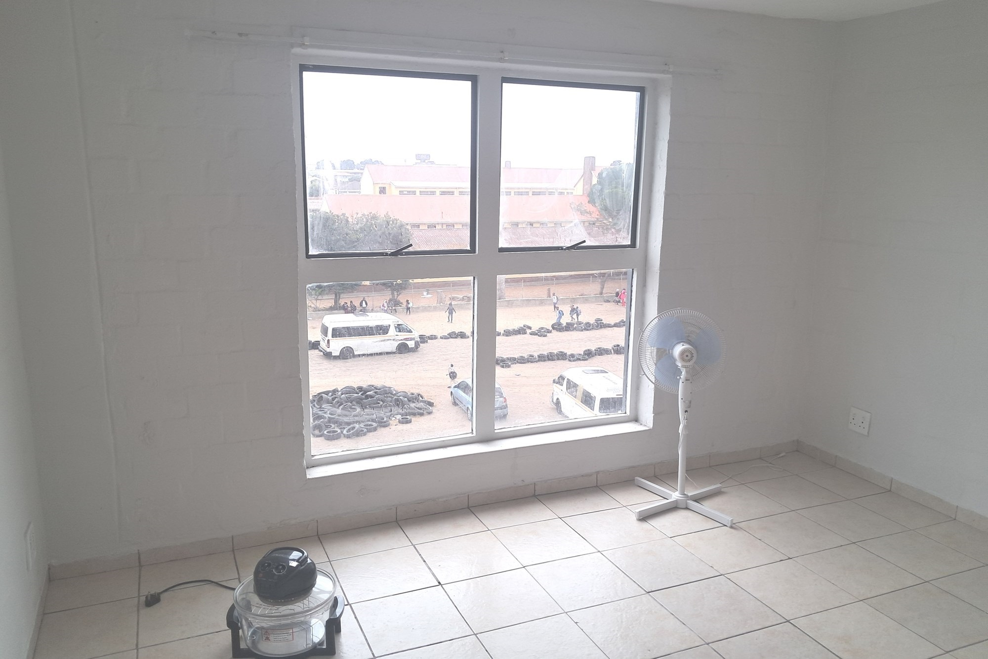 Unfurnished One Bedroom apartment For Rent at The Square on Tenth
