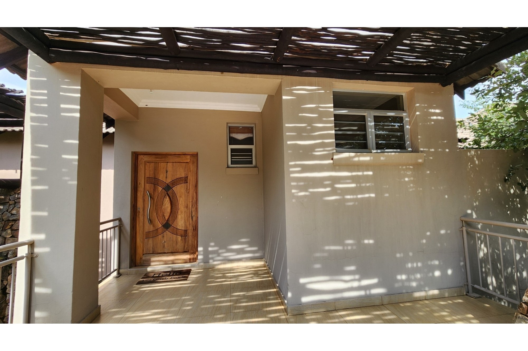 Bushveld Entertainers' Dream 6 Bedroom home 750 square metres - Thaba Moriri - DOG FRIENDLY