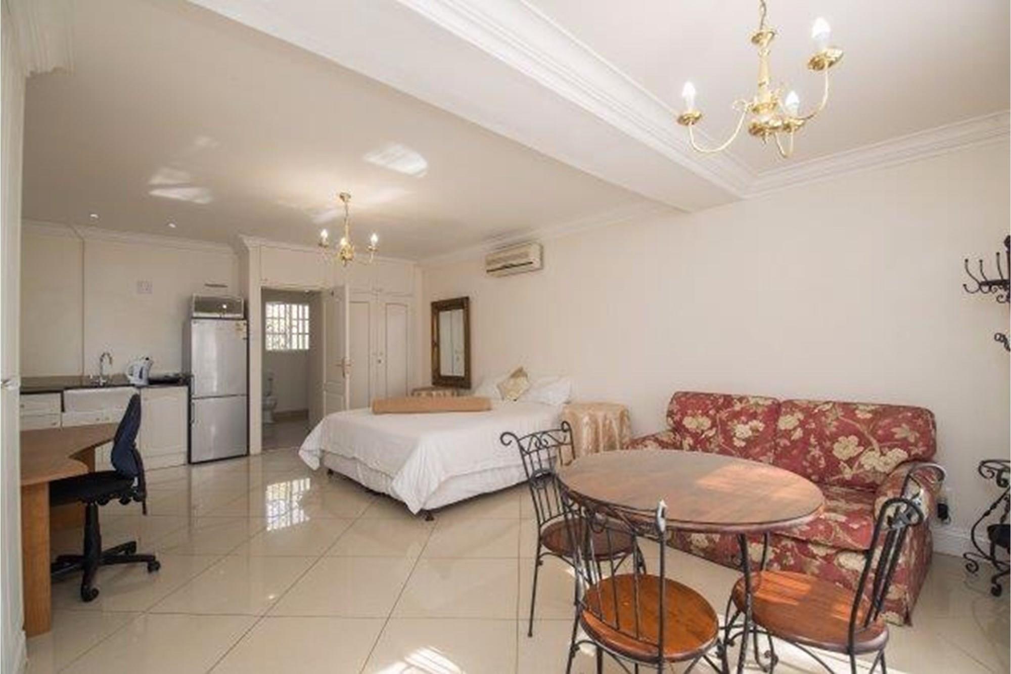 Upmarket 12 Bedroom 5 Star Guesthouse, In the Heart of Brooklyn, In A Secure Estate 5