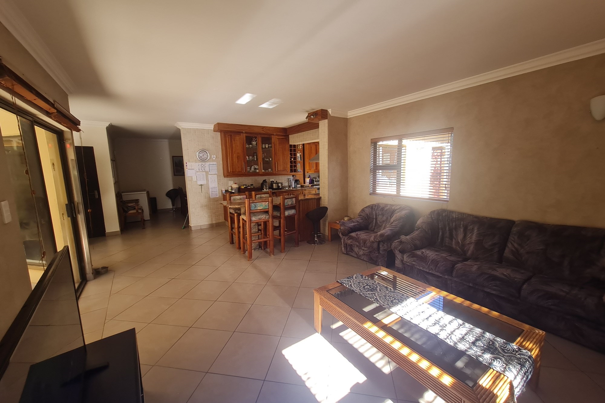 House for sale in Ruimsig, Roodepoort, 379 m²