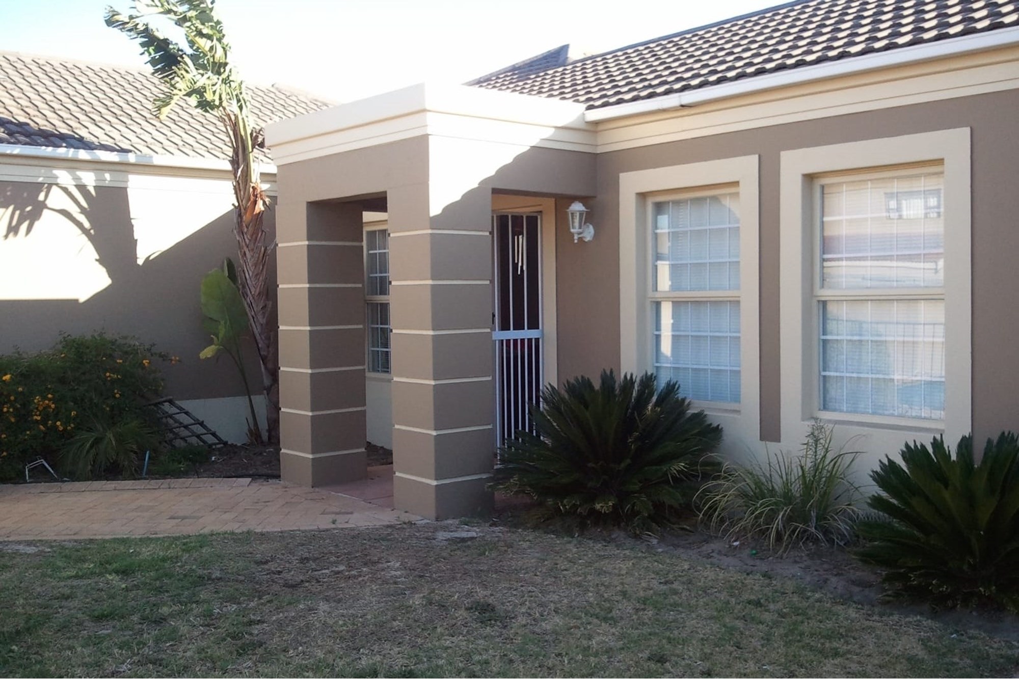 Parkland Family House in Western Cape