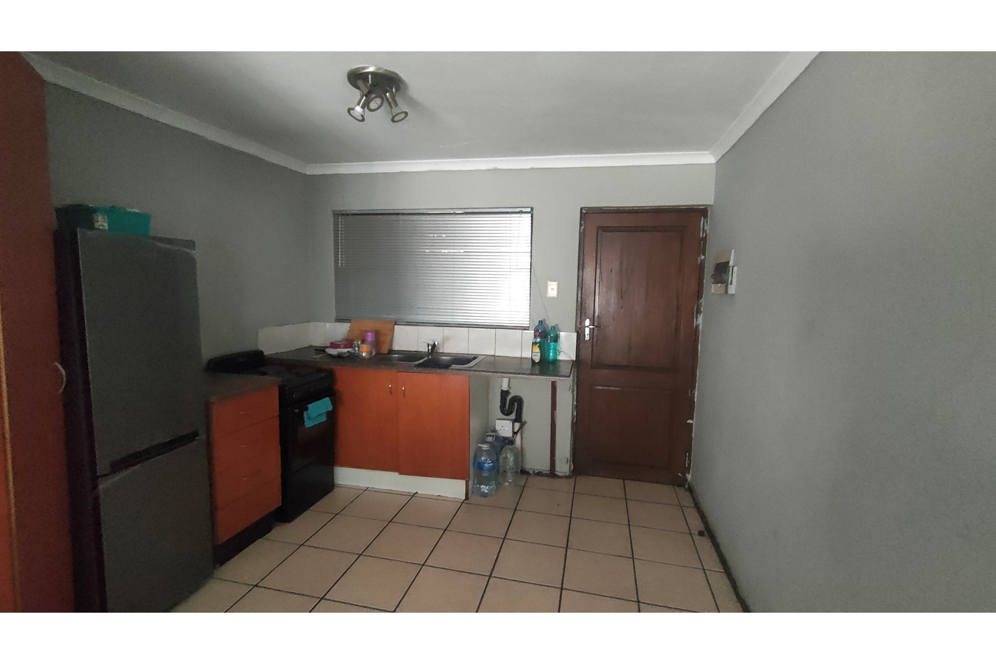 "Wheel-Chair friendly 2-Bed in Woodridge!"