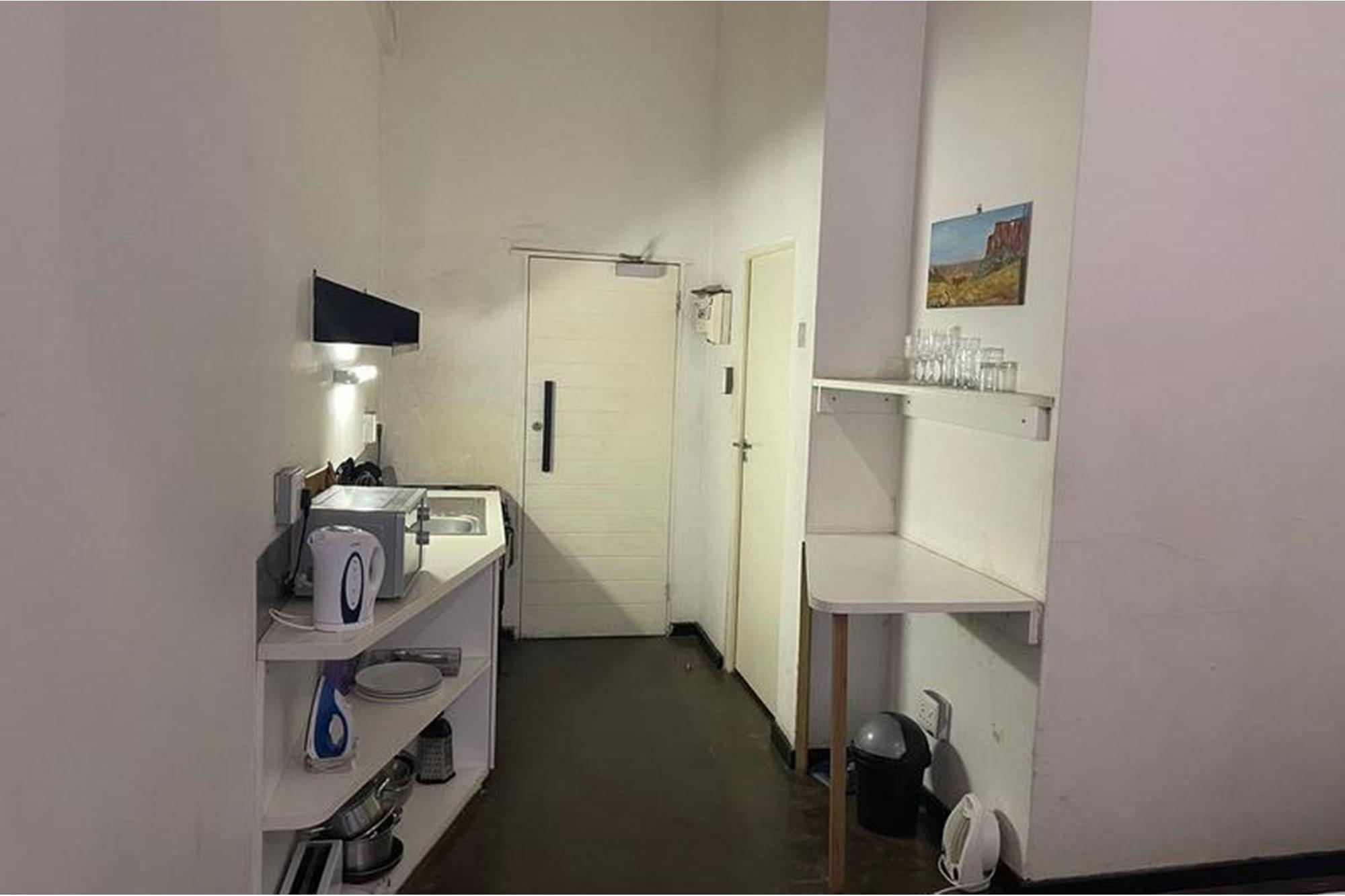 Cozy Bachelor Apartment Up For Grabs in Johannesburg “Maboneng”