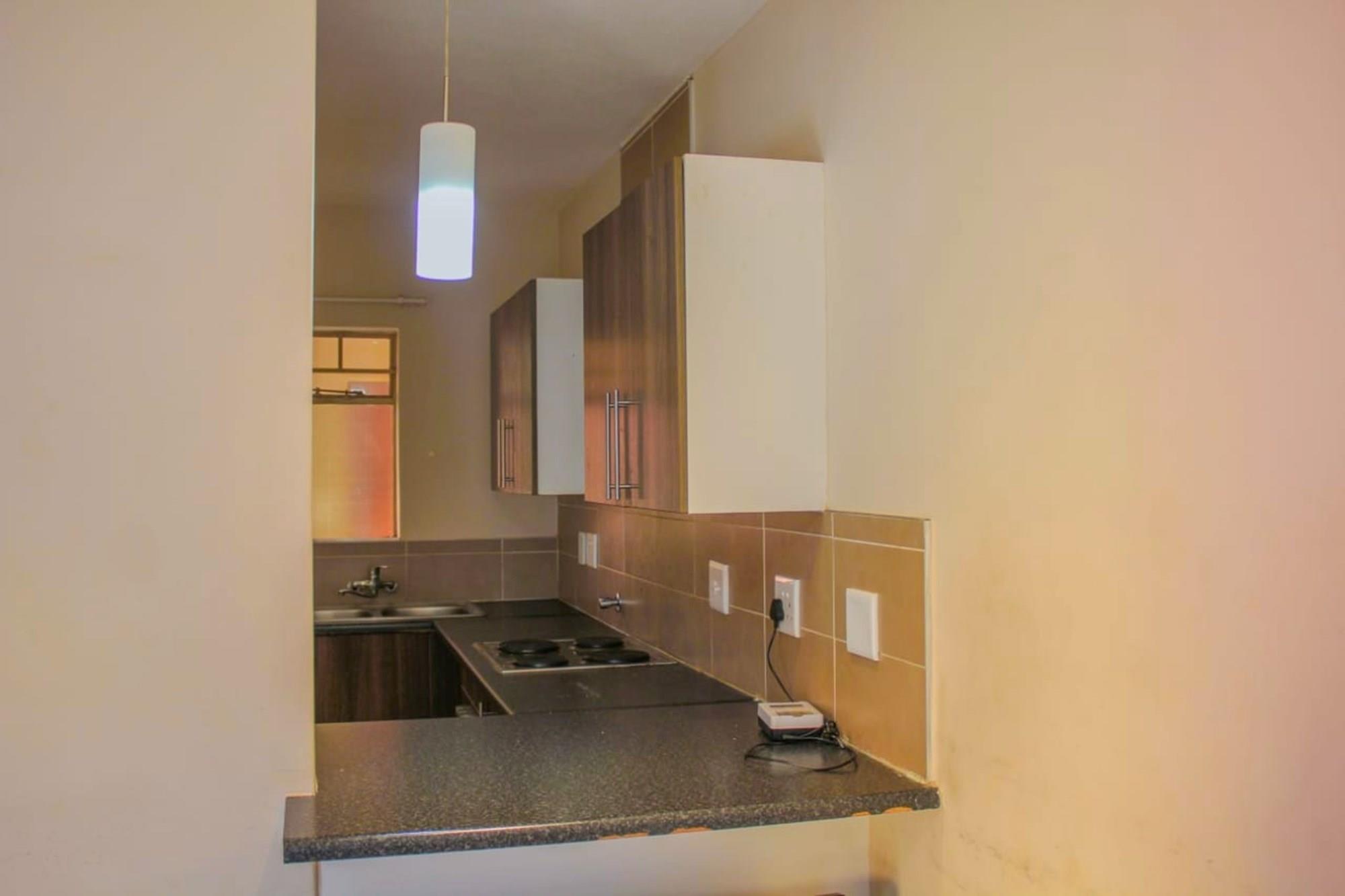 2 Bedroom Ground Floor Apartment For Sale in Centurion