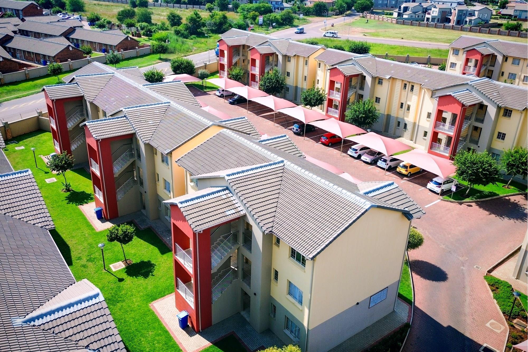 2 Bedroom Ground Floor Apartment For Sale in Centurion