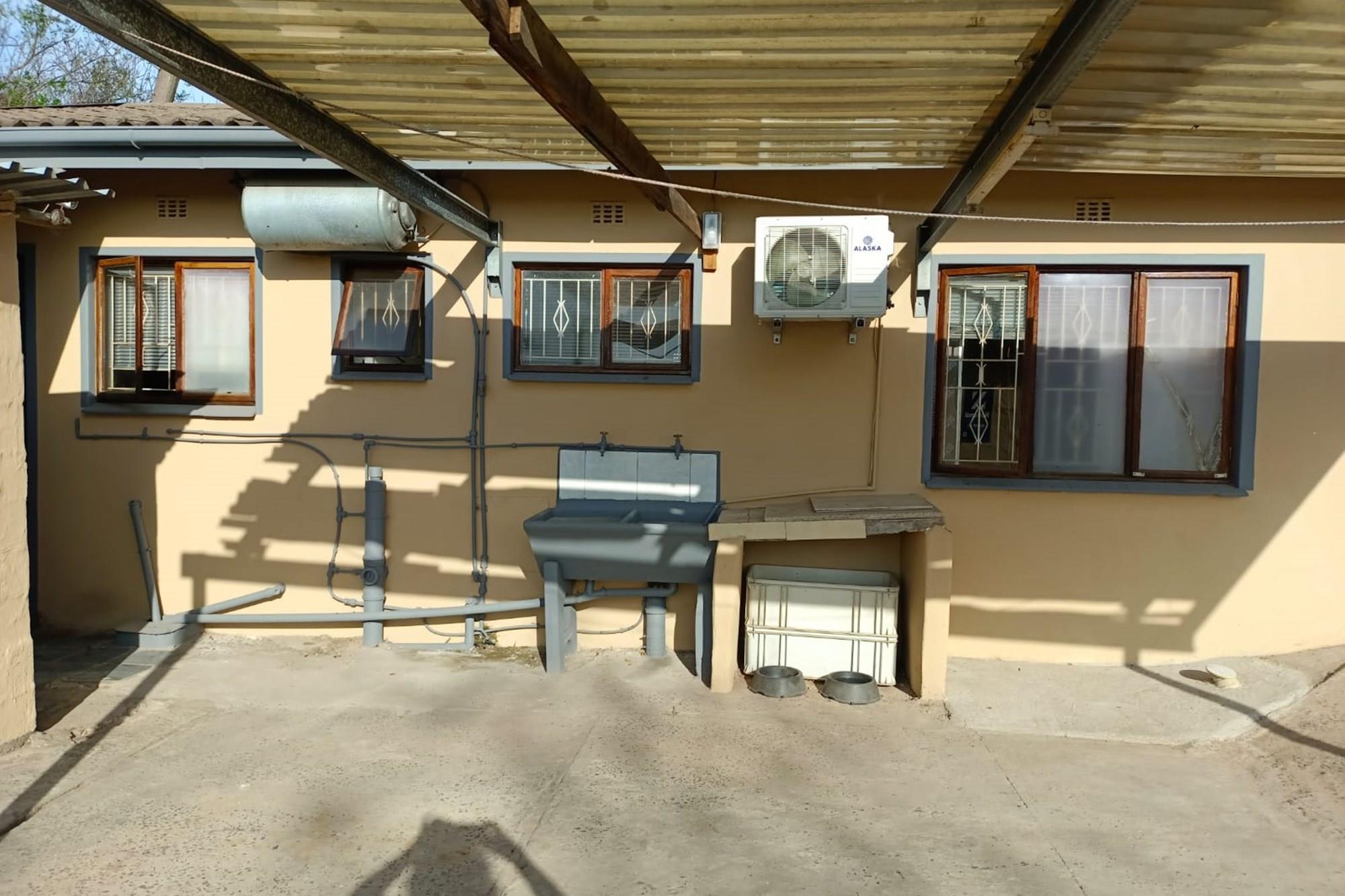 3 Bedroom House in Picturesque Tranquil Brindavan for Sale