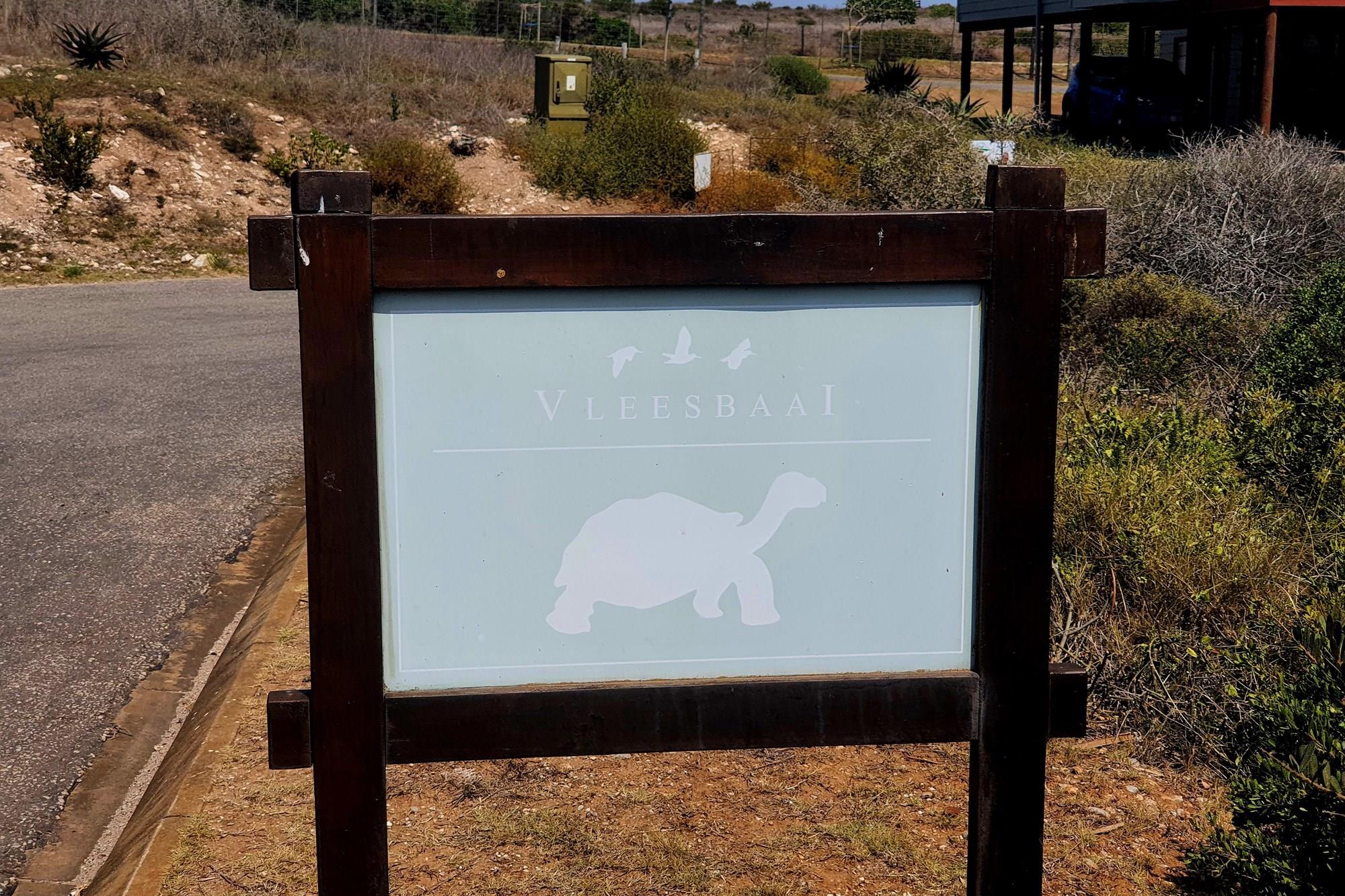 Seaside elegance: Dual access, stunning Vleesbaai 652 m2 stand