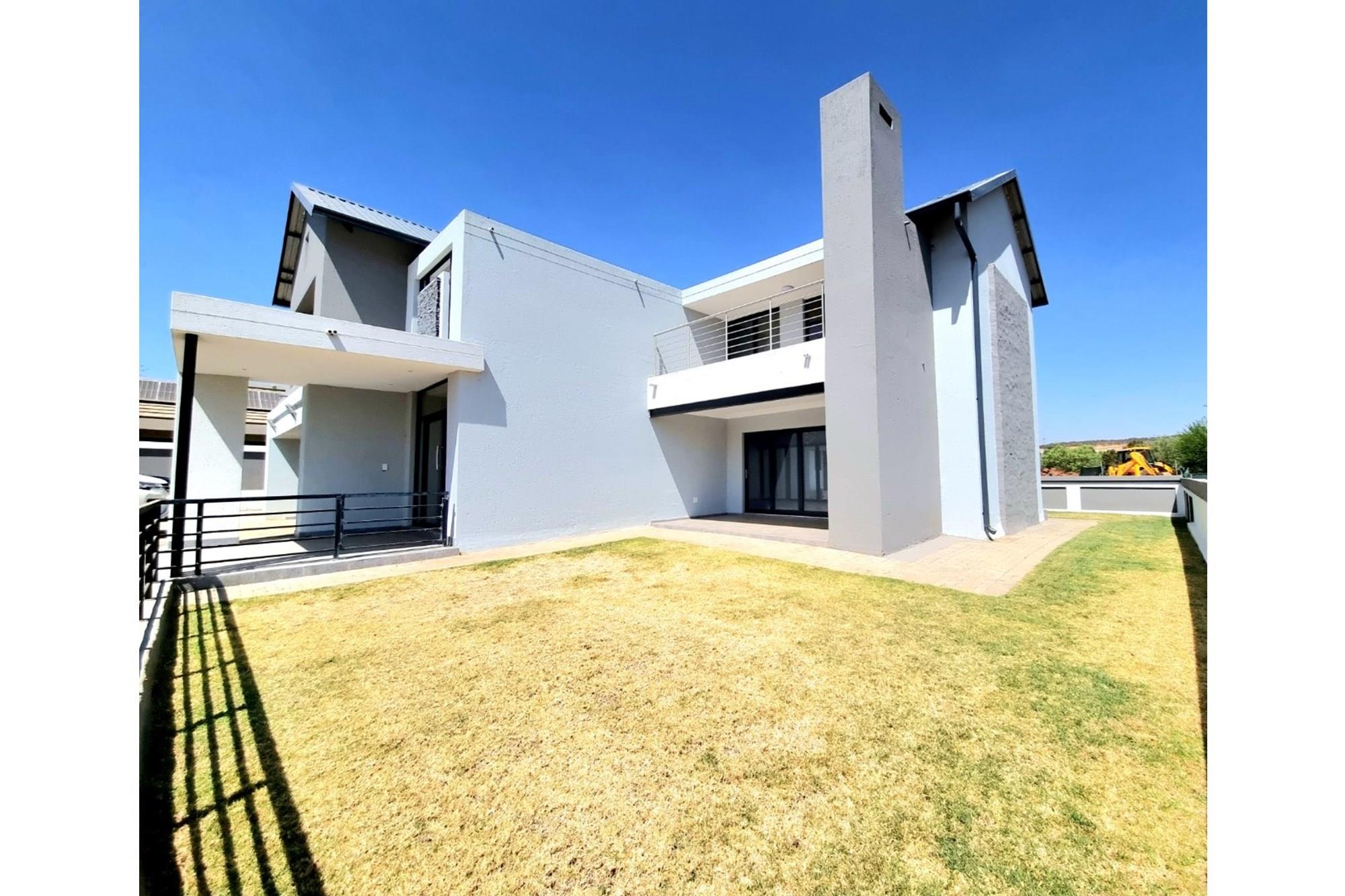 Newly Built 4 Bedroom 4 Bathroom House