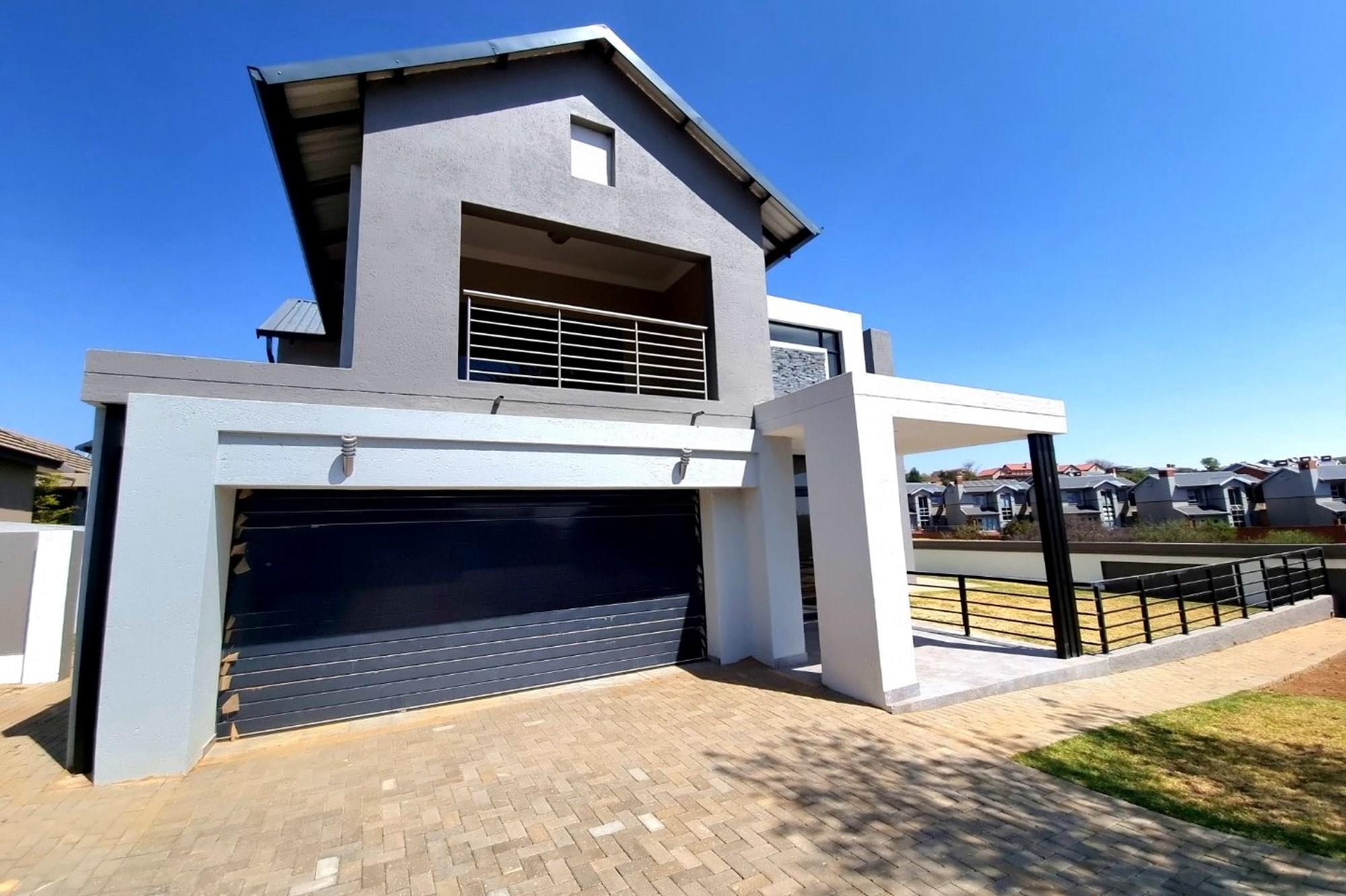 Newly Built 4 Bedroom 4 Bathroom House