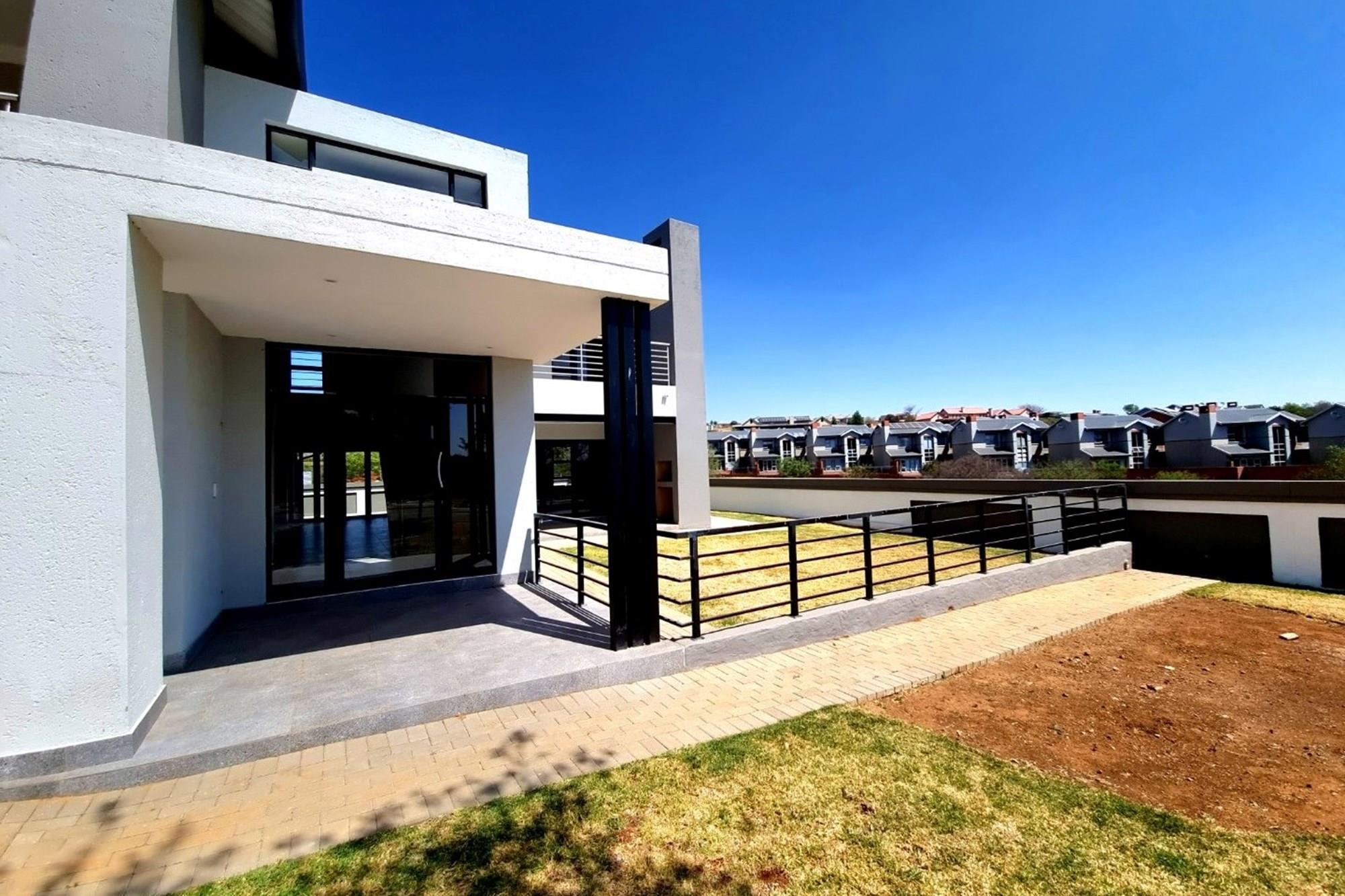 Newly Built 4 Bedroom 4 Bathroom House