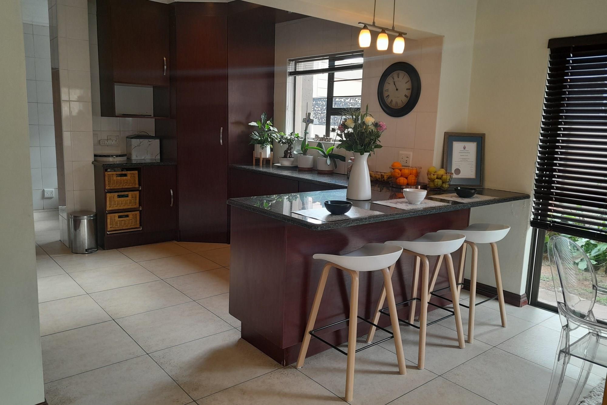 Modern home, in sort after area and family friendly complex