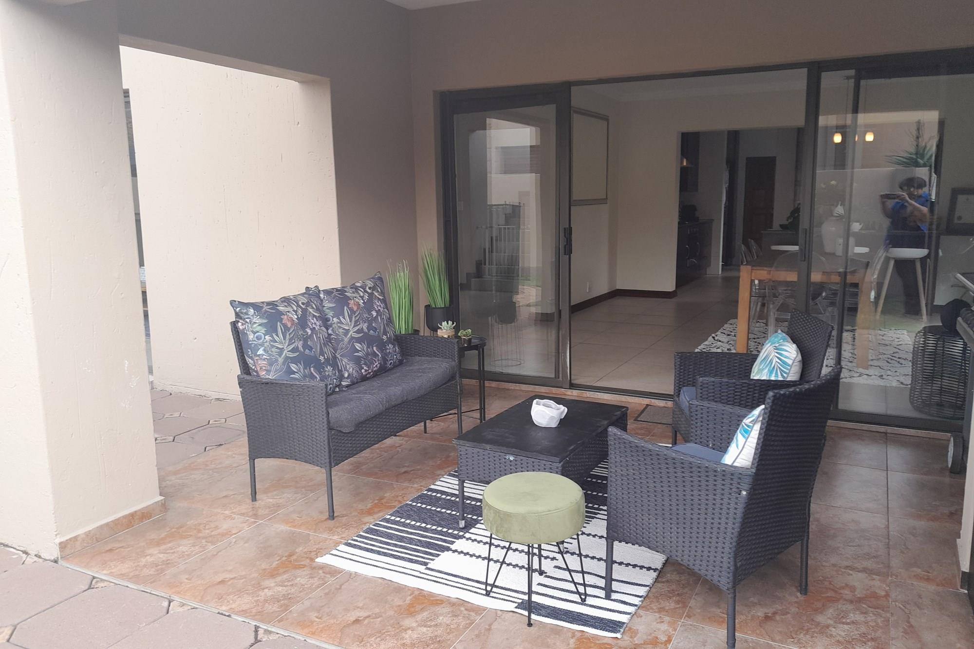 Modern home, in sort after area and family friendly complex