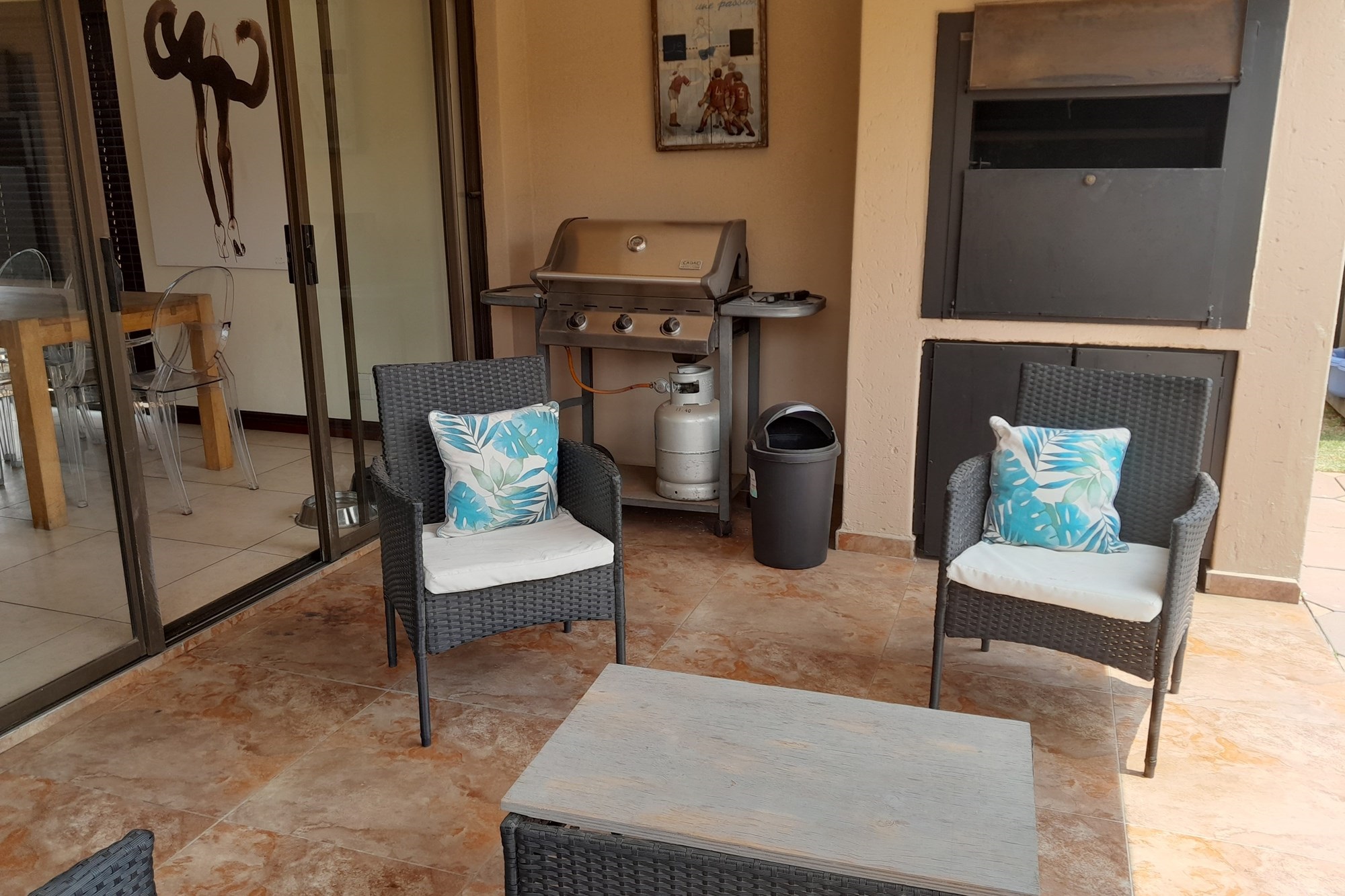 Modern home, in sort after area and family friendly complex