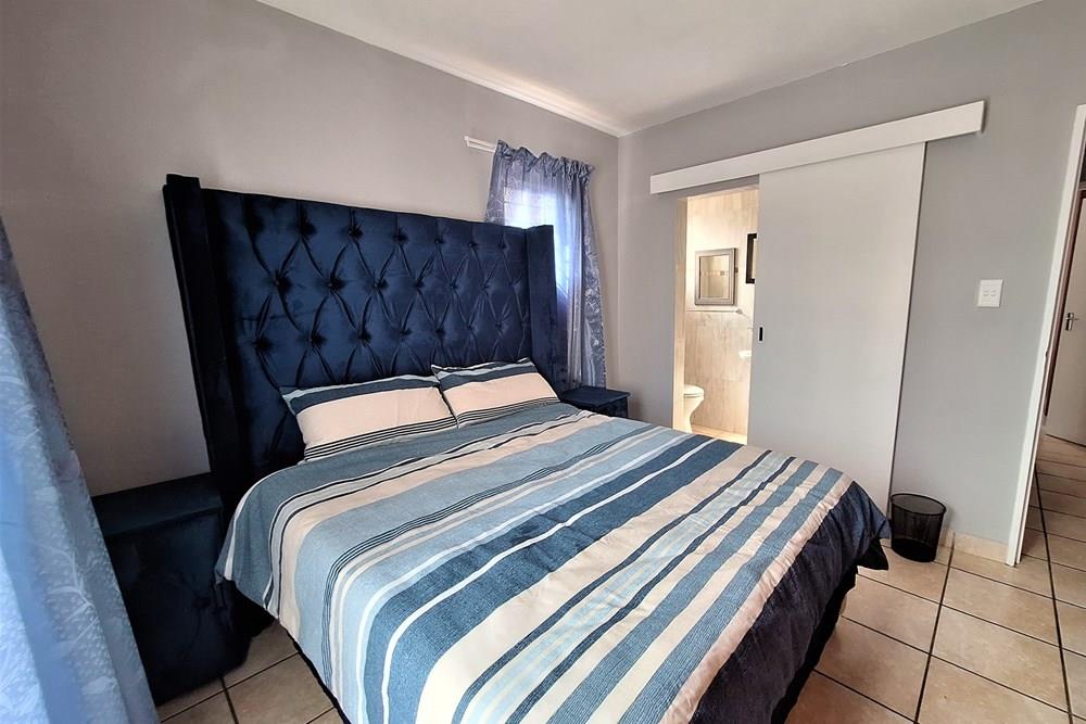 2 bedroom, 2 bathroom Apartment to Rent in Lockwood Ext 29