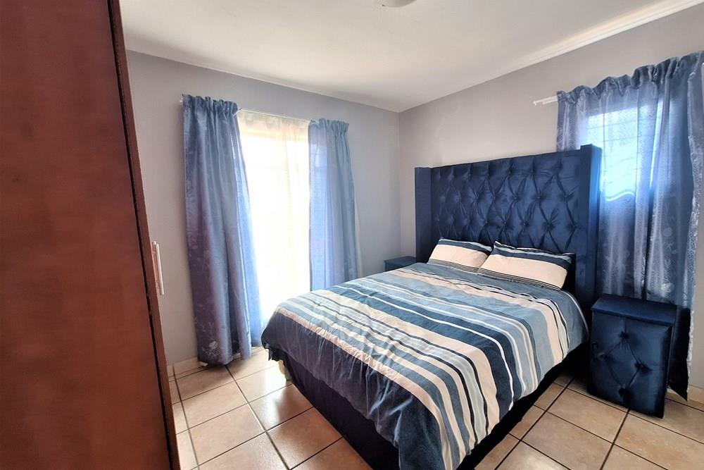 2 bedroom, 2 bathroom Apartment to Rent in Lockwood Ext 29