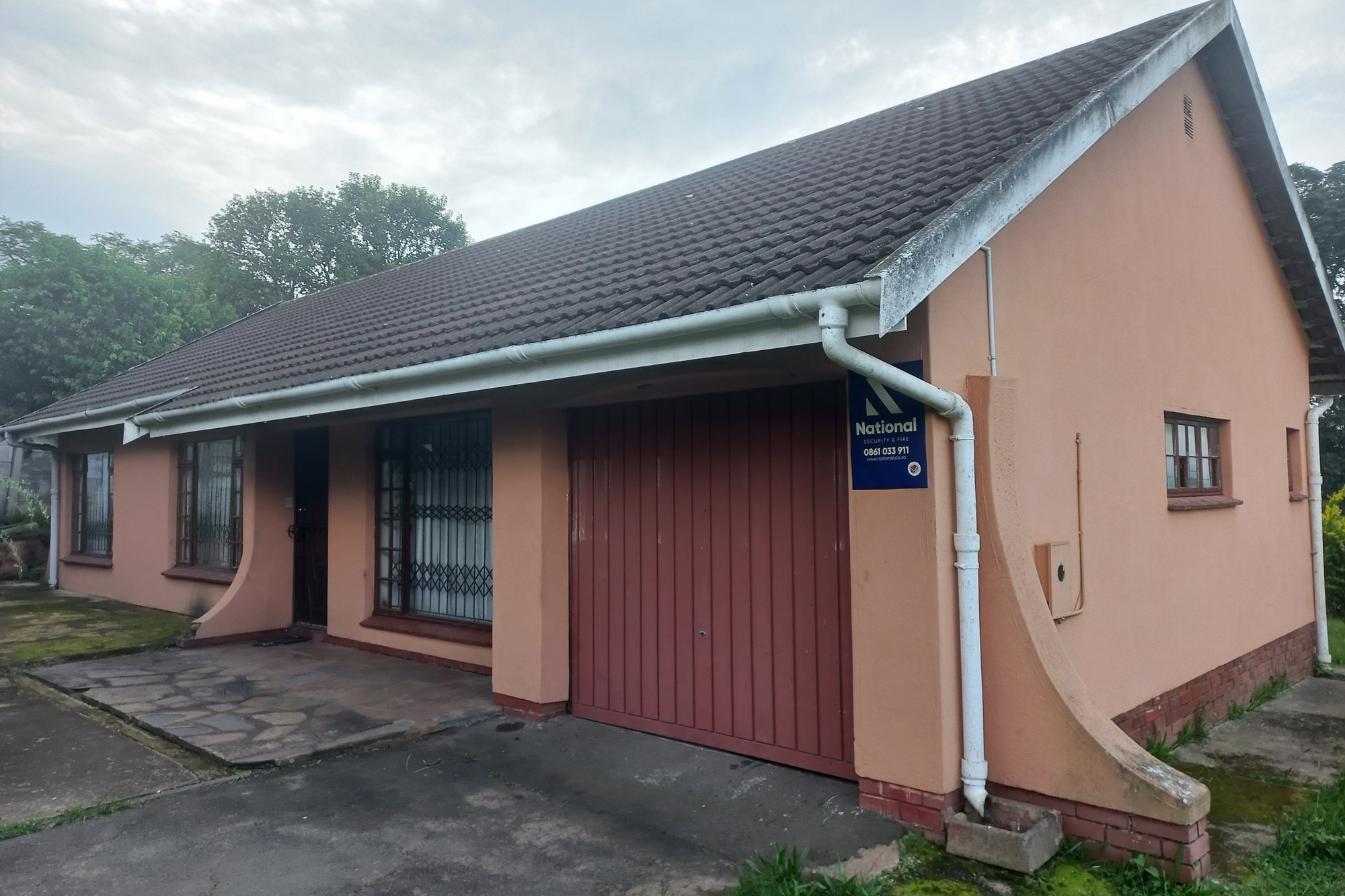 BISLEY FAMILY HOUSE