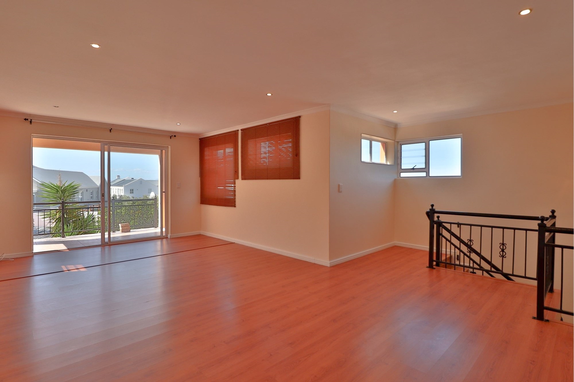 House for sale in Onrus, Hermanus, 407 m²