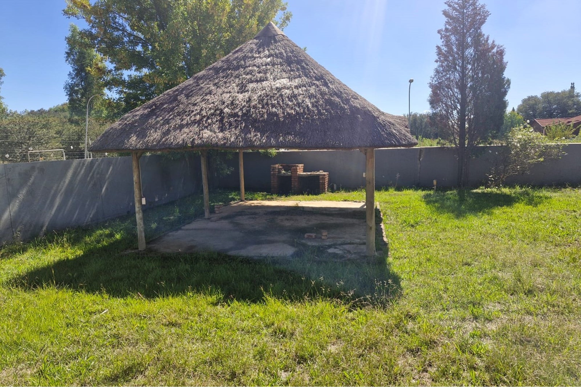 House for sale in La Hoff, Klerksdorp, North West, 1616 m²