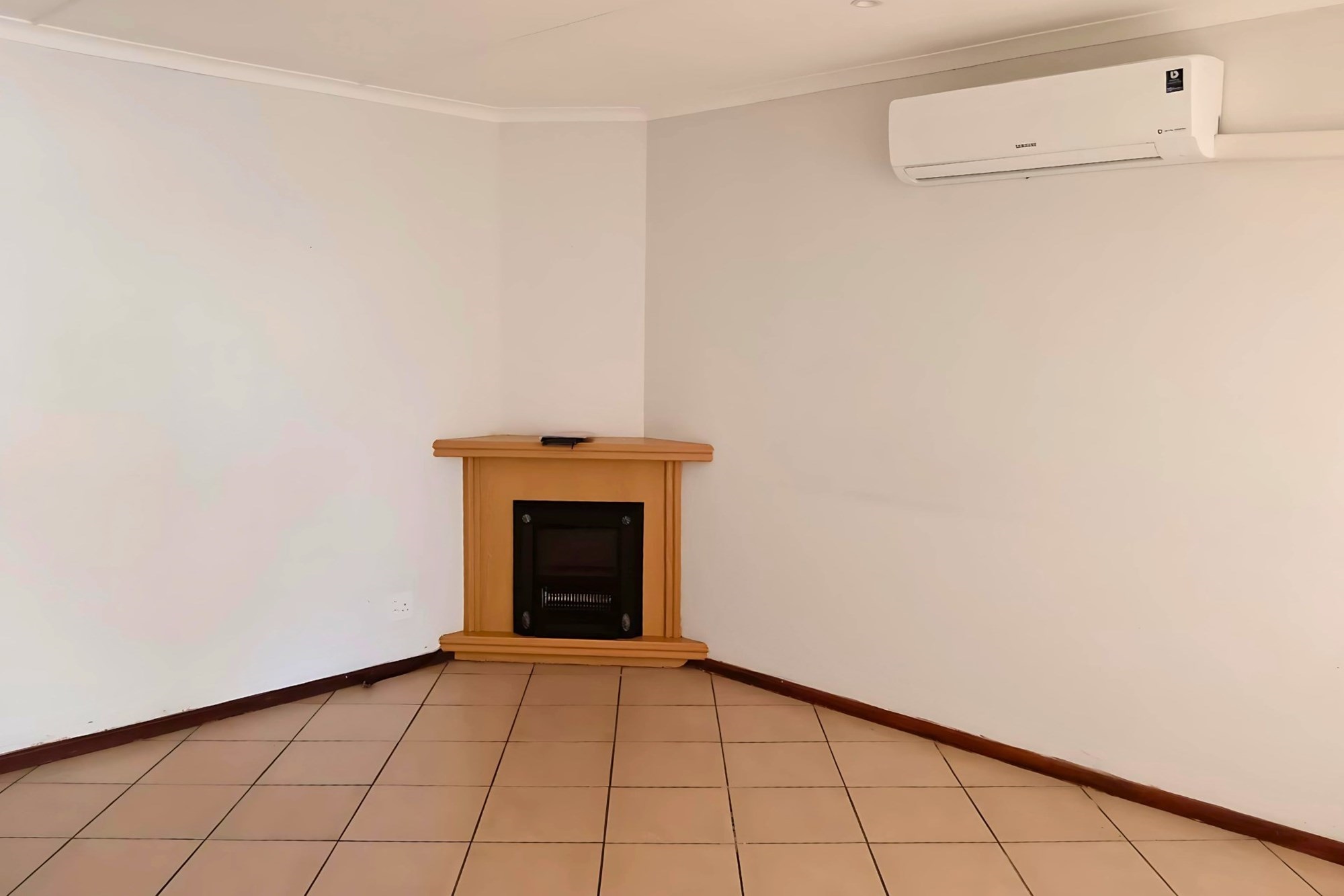 Low-Maintenance Face-Brick Townhouse in Secure Abbotsford Complex