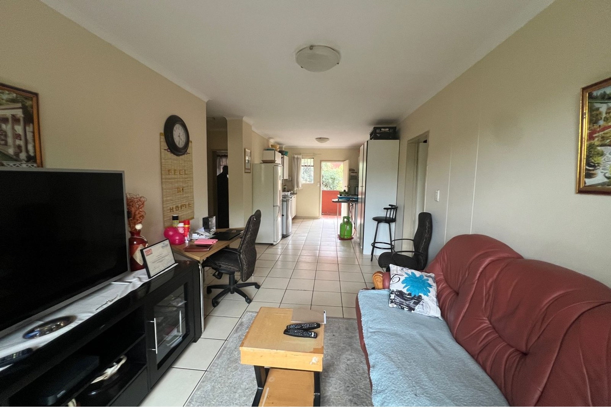 Spacious 3-Bedroom Apartment in Prime Zwartkop Location