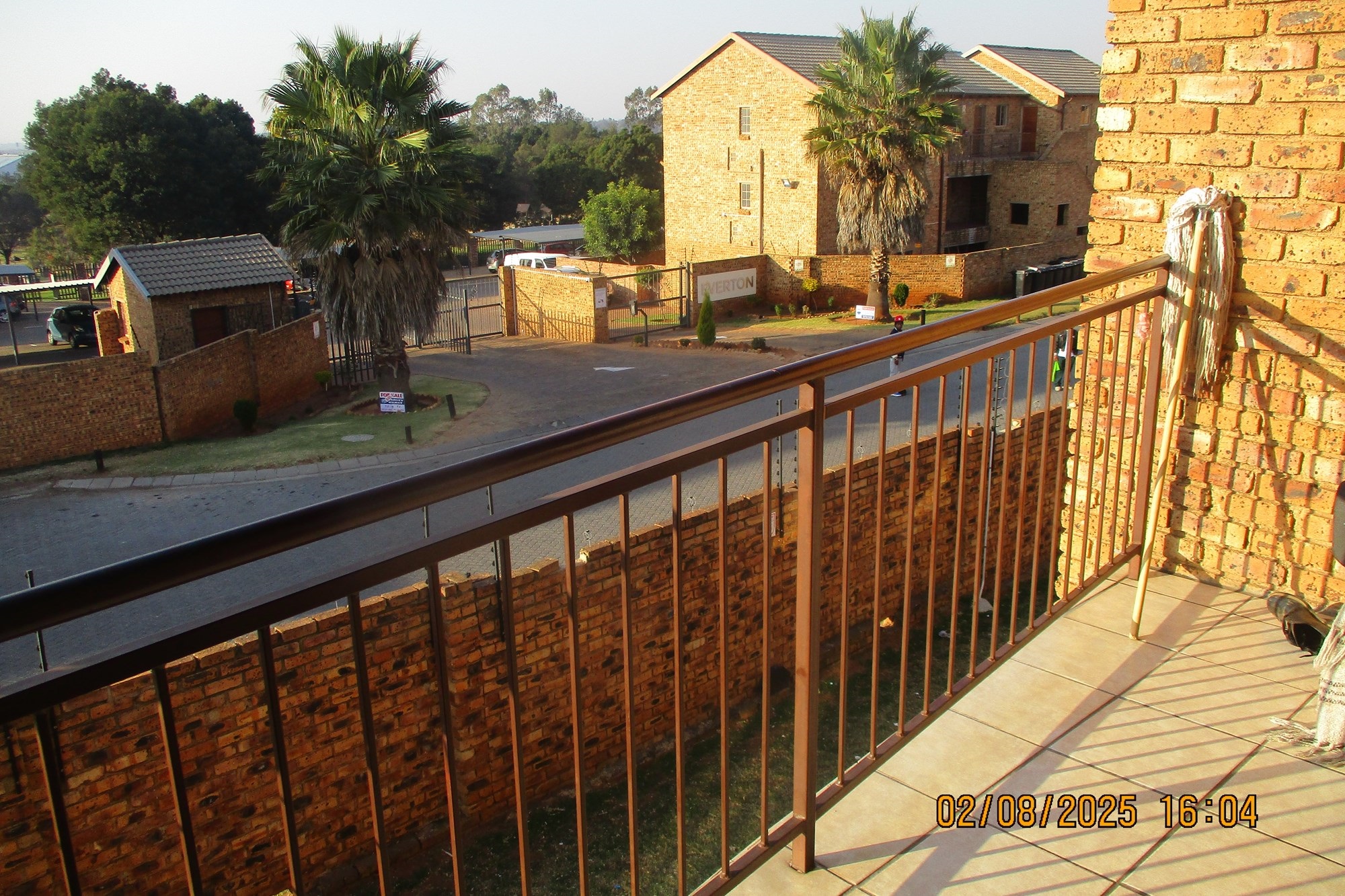 "2-Bed Apartment for Sale in Chloorkop"