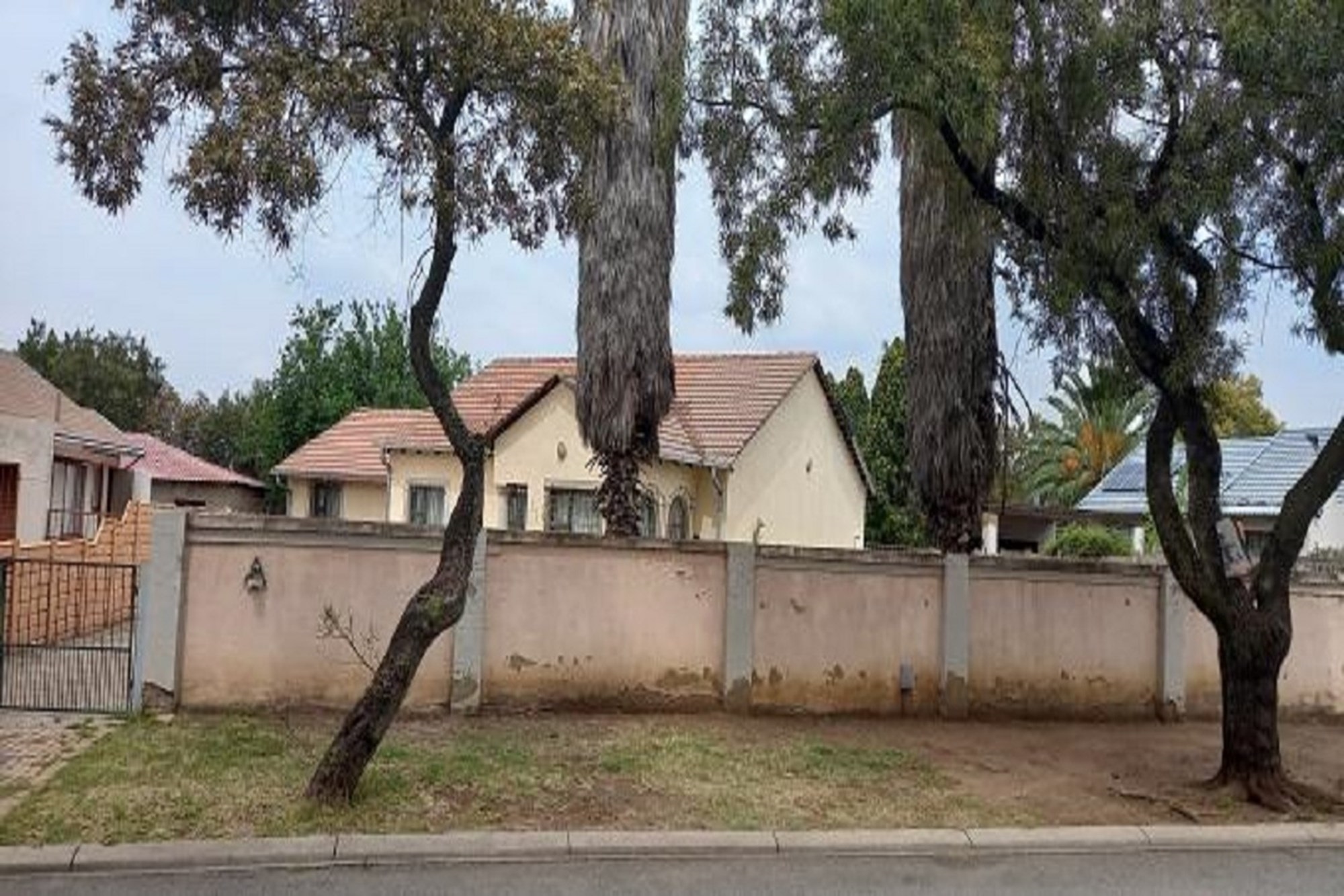 "Charming 4-Bed Dream Home in Mayberry Park"