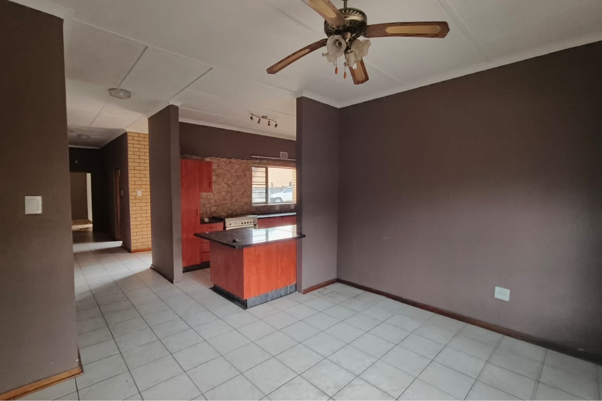 A 2 bedroom flatlet with a spacious 3 bedroomed home.