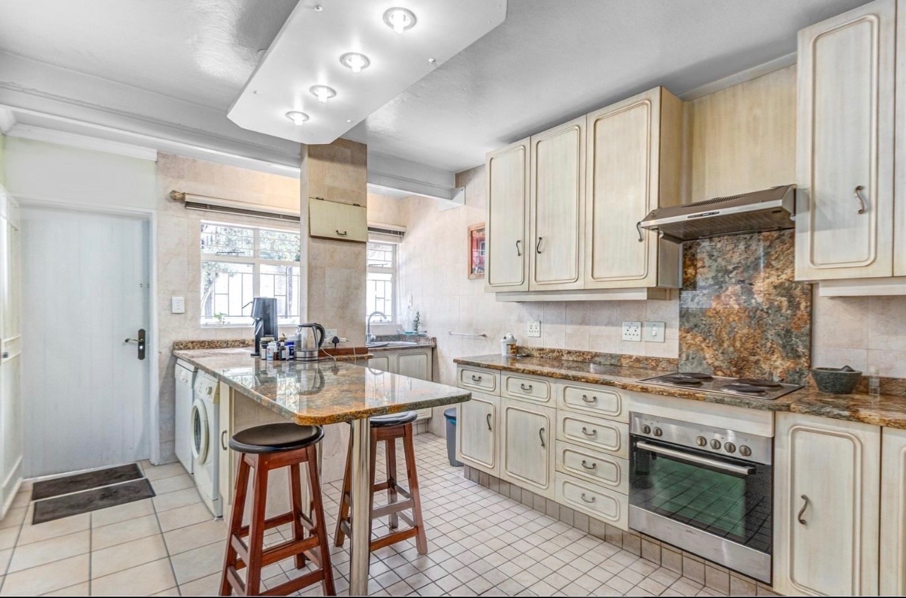 Townhouse for sale in Atholl, Sandton, 233 m²