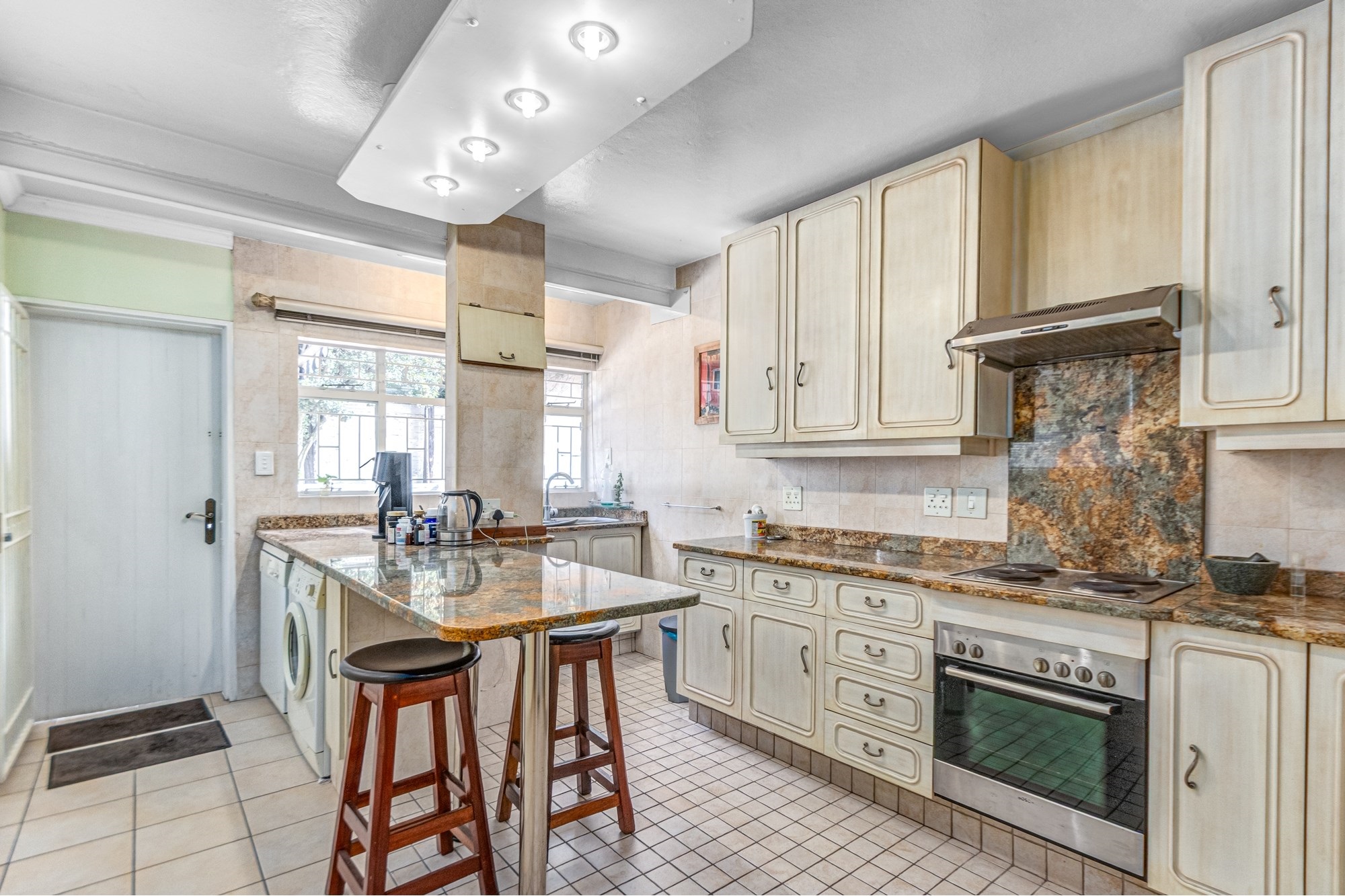 Video included! 3-level Townhouse with a fully functional and enclosed apartment, in Atholl!