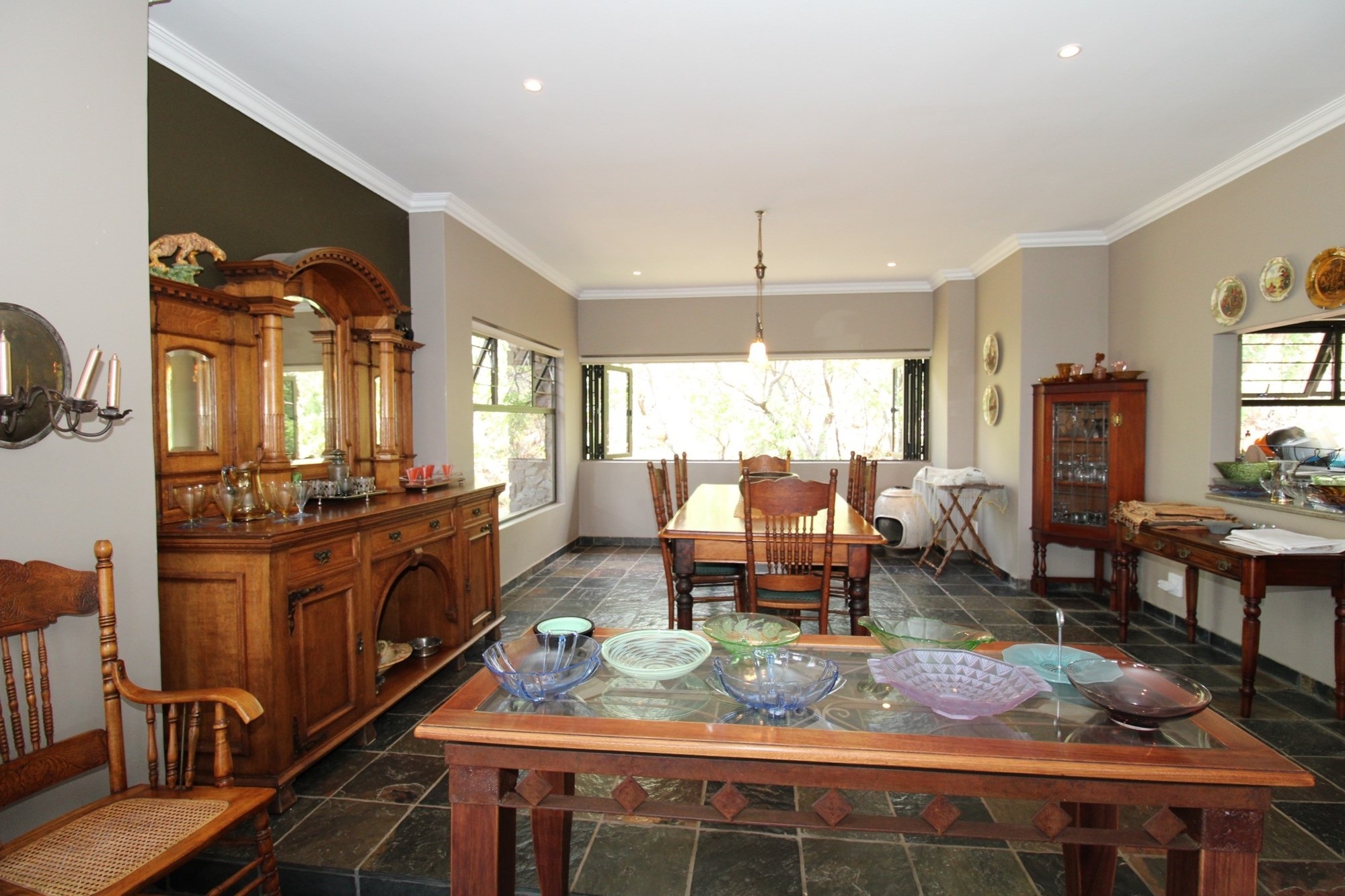 4 Bedroom - Bushveld Safari Retreat in Thaba Moriri Nature Reserve - Spectacular mountain views