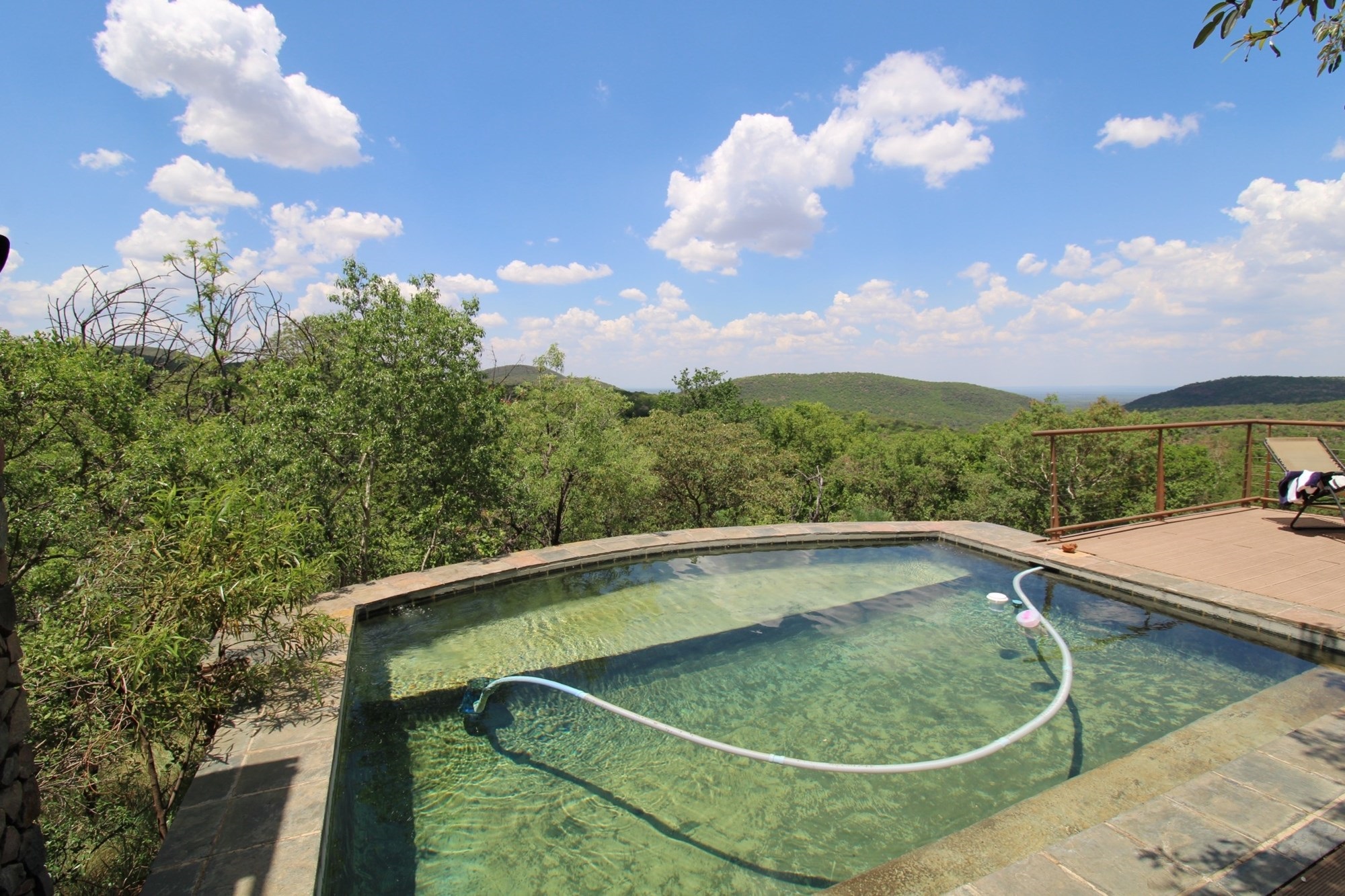 4 Bedroom - Bushveld Safari Retreat in Thaba Moriri Nature Reserve - Spectacular mountain views