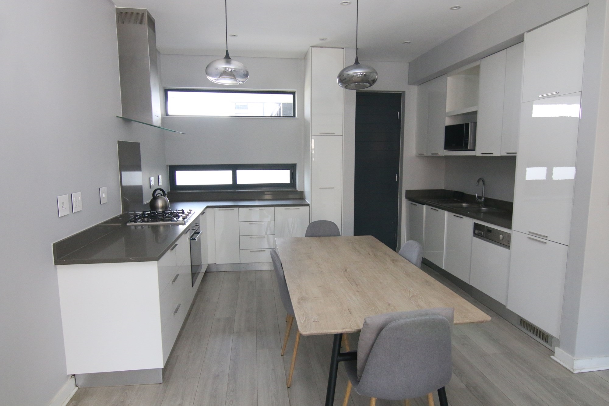 Modern Luxury Apartment | Premium Finishes and World-Class Estate Living