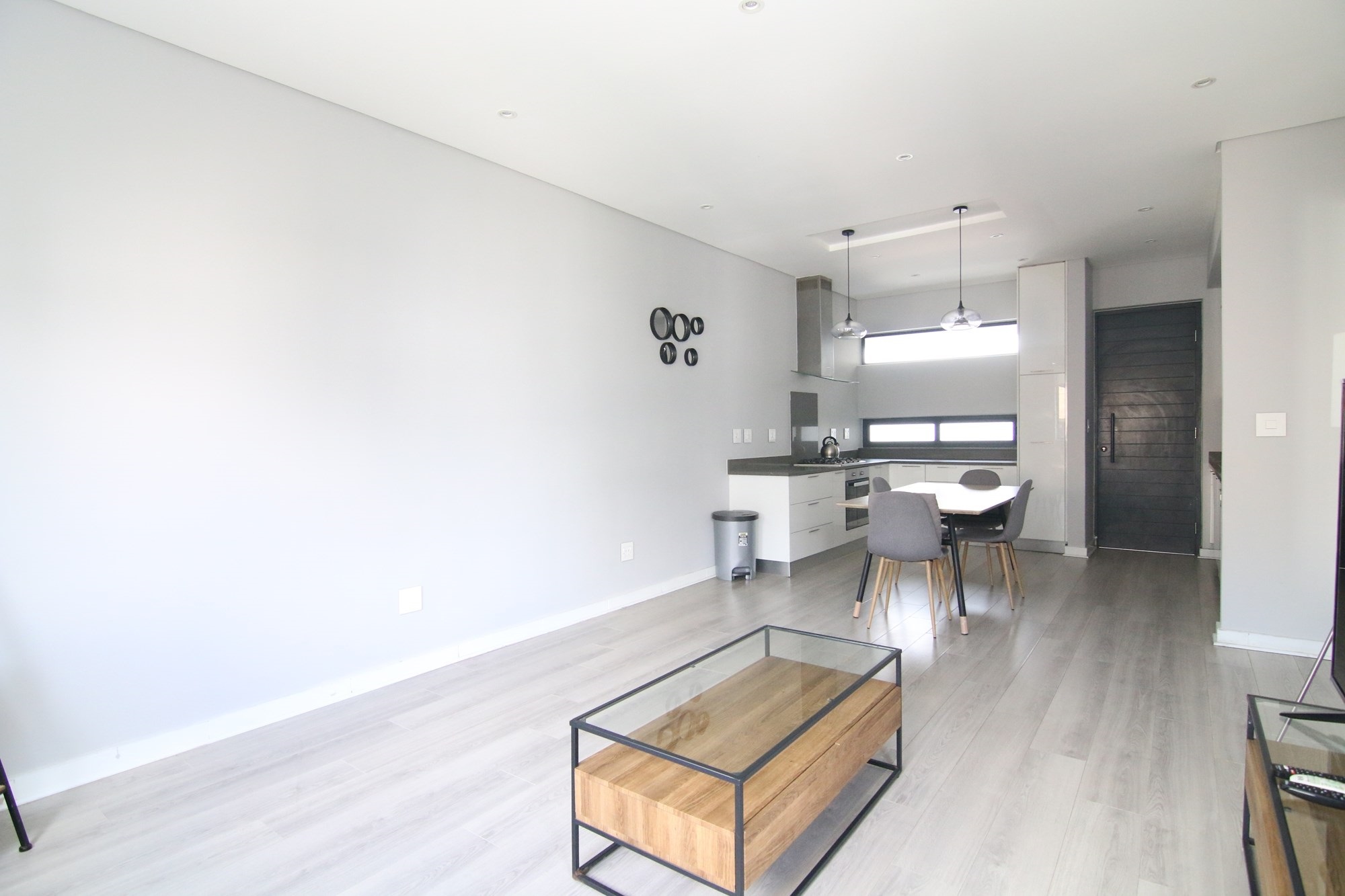 Modern Luxury Apartment | Premium Finishes and World-Class Estate Living