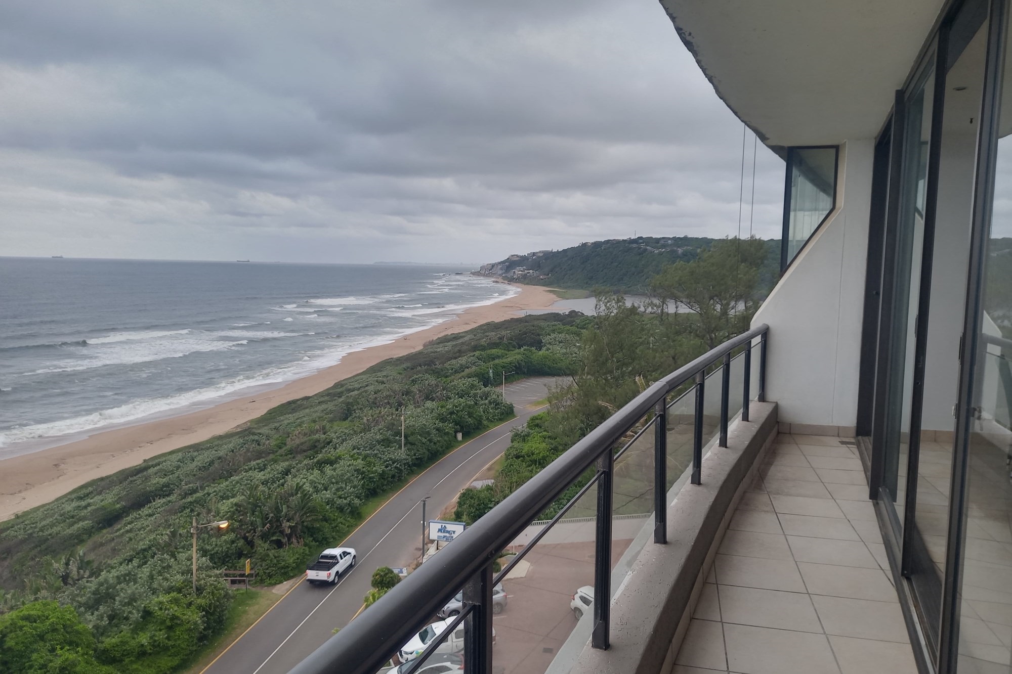 Apartment for sale in La Mercy, KwaZulu Natal, 144 m²
