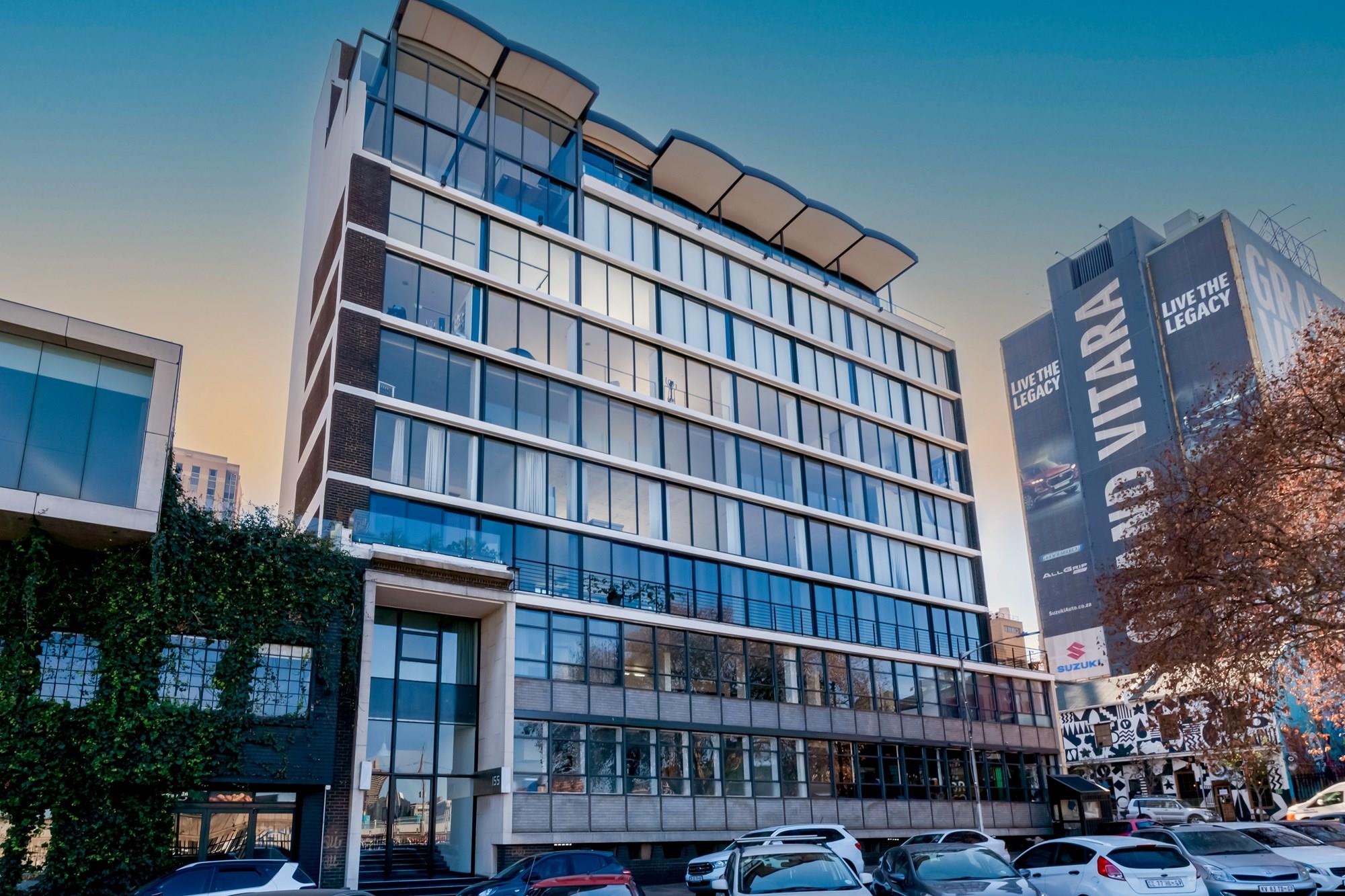 Beautiful Loft In Iconic Location - The Sky Is The Limit