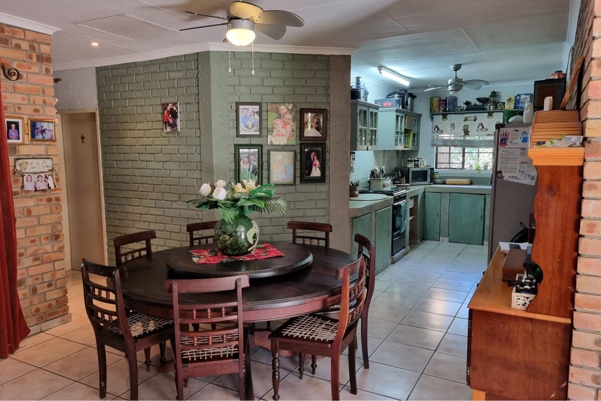 A Rare Gem in Hectorspruit - Where Style, Space and Serenity Meet