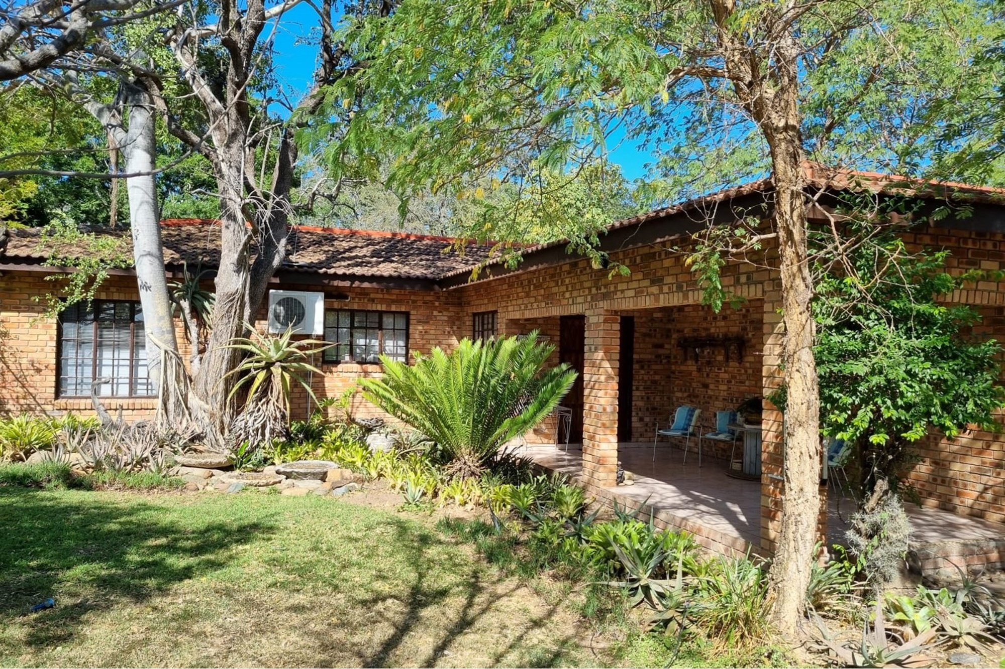 A Rare Gem in Hectorspruit - Where Style, Space and Serenity Meet