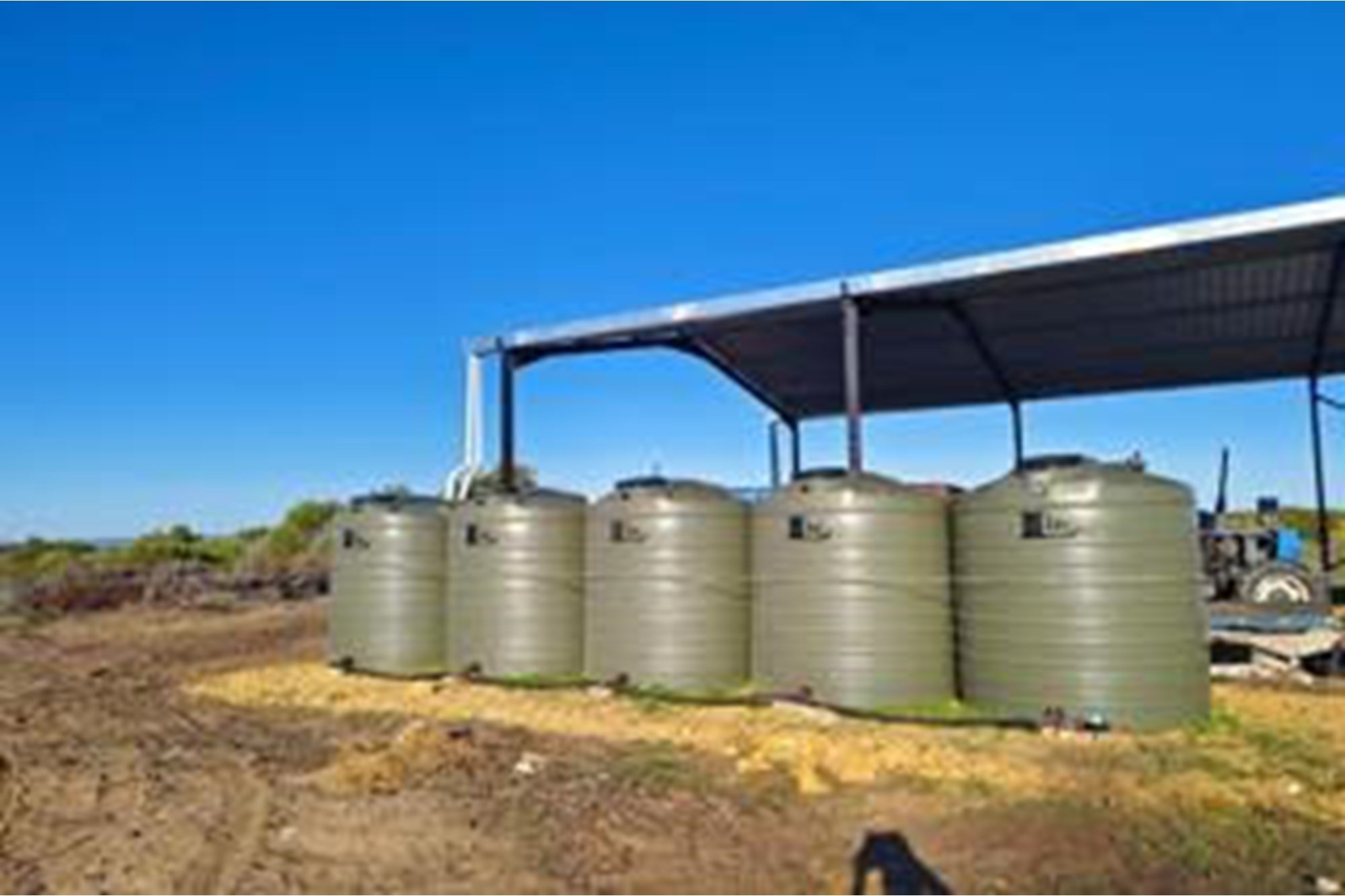 Luxury Off-Grid Farm for Sale - Grazing Land and Views near Heidelberg
