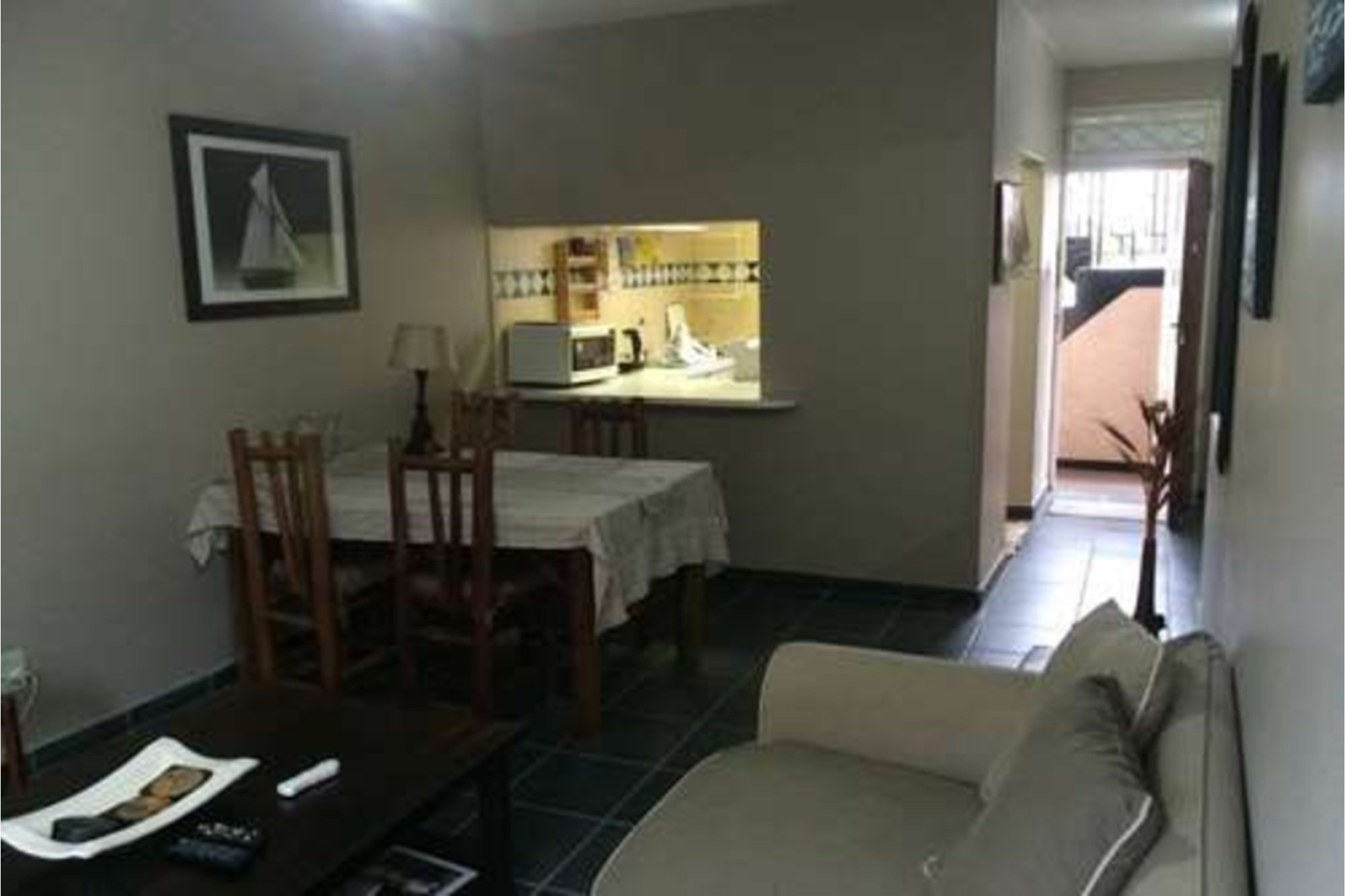 Apartment for sale in Glenwood, Durban, KwaZulu Natal, 24 Tremley Court, 15 Ebor Road, Glenwood, Durban, KwaZulu Natal, 75 m²