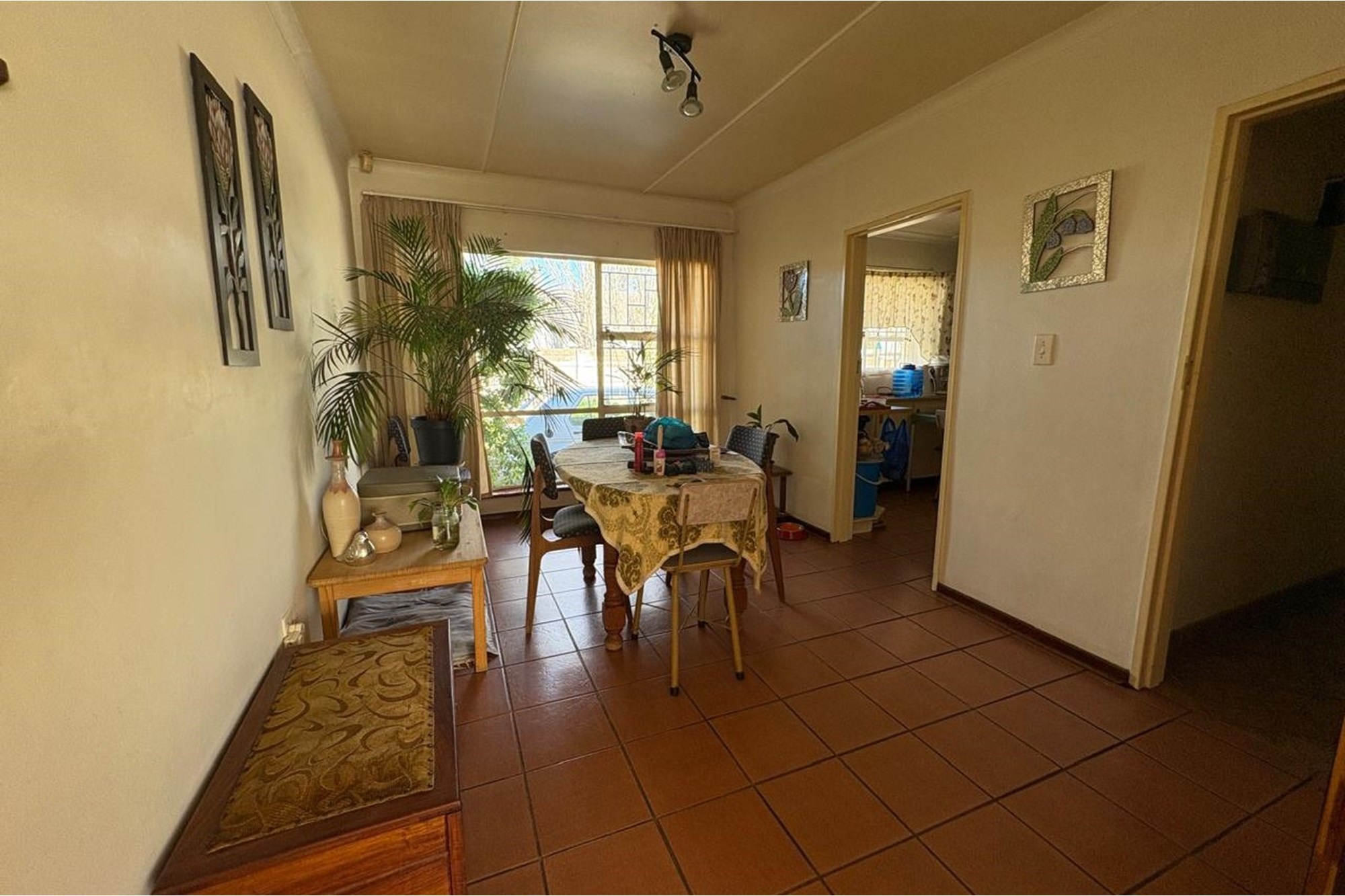 Versatile Property in Prime Hutten Heights Location - Ideal for Office Conversion