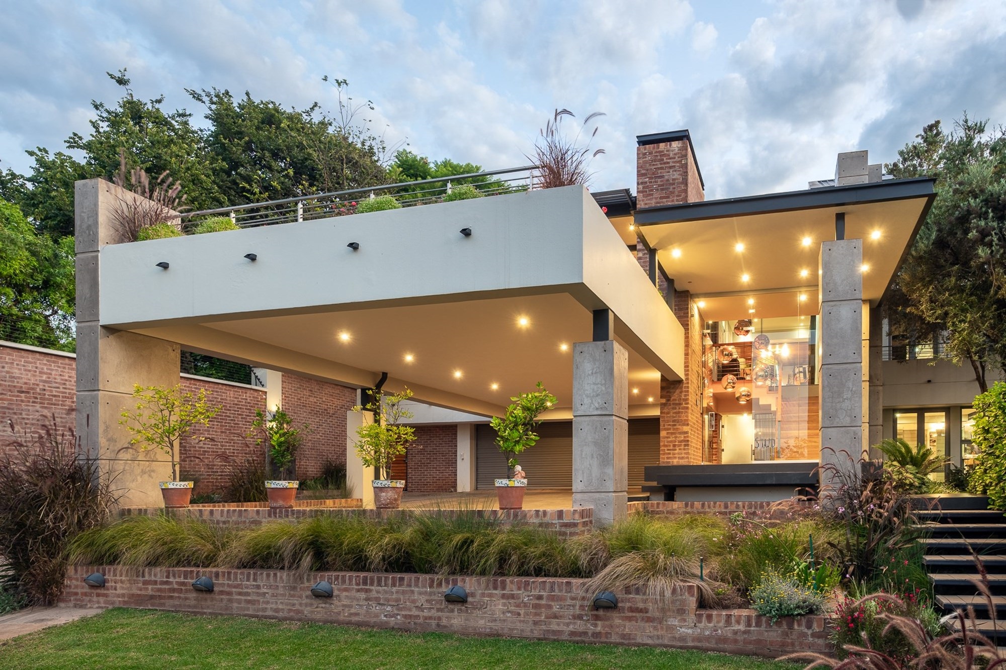 Architectural Grandeur: A Rare Waterkloof Legacy