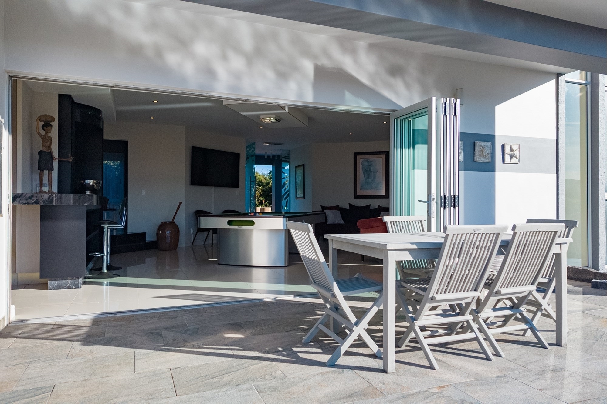 Exceptional Guesthouse Investment Opportunity or Ultimate Luxury Home!