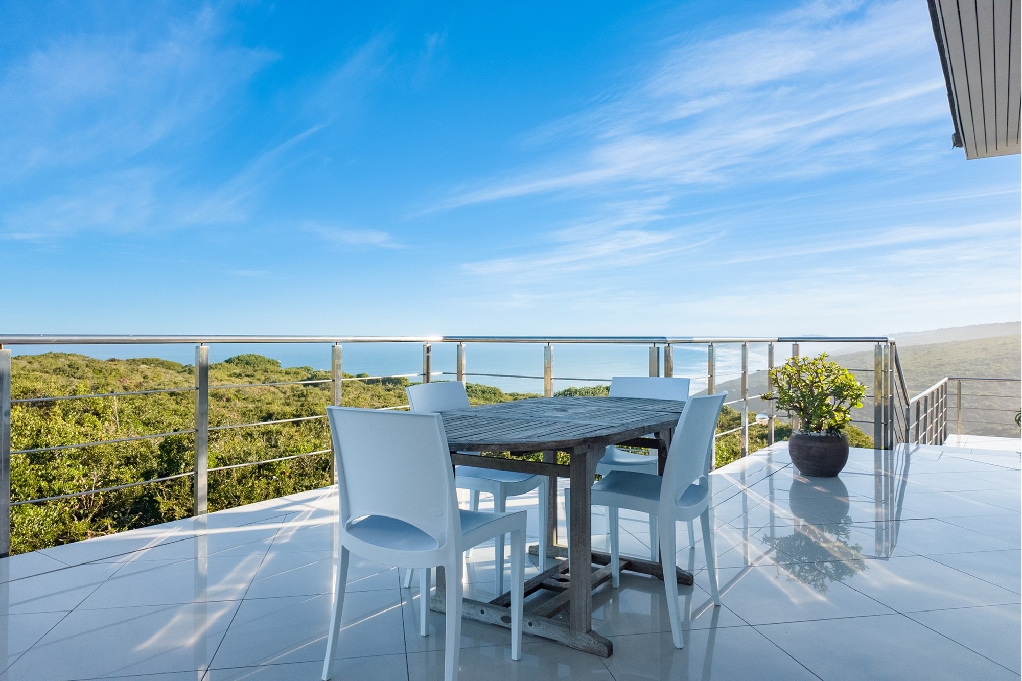 Exceptional Guesthouse Investment Opportunity or Ultimate Luxury Home!