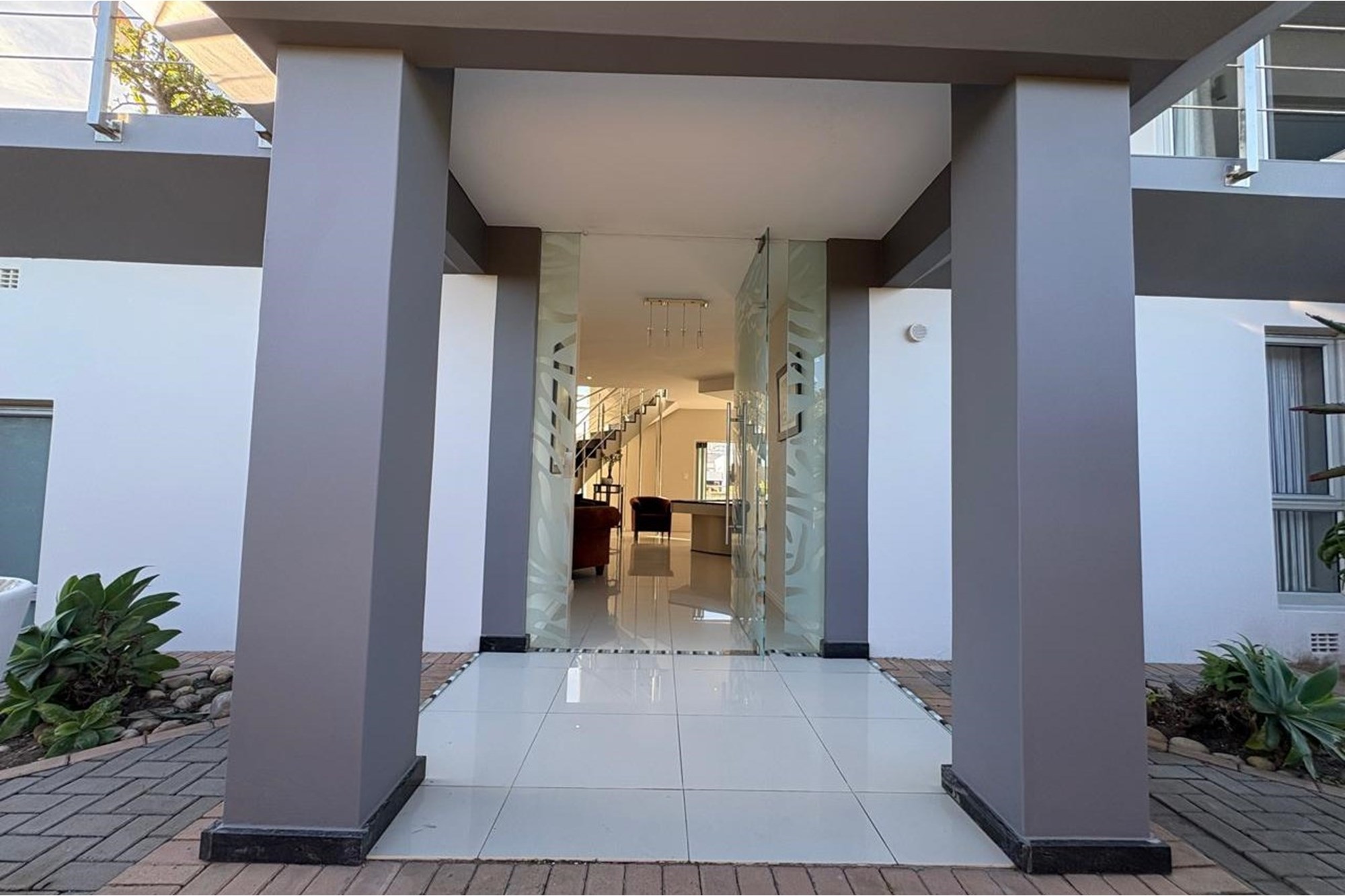 Exceptional Guesthouse Investment Opportunity or Ultimate Luxury Home!