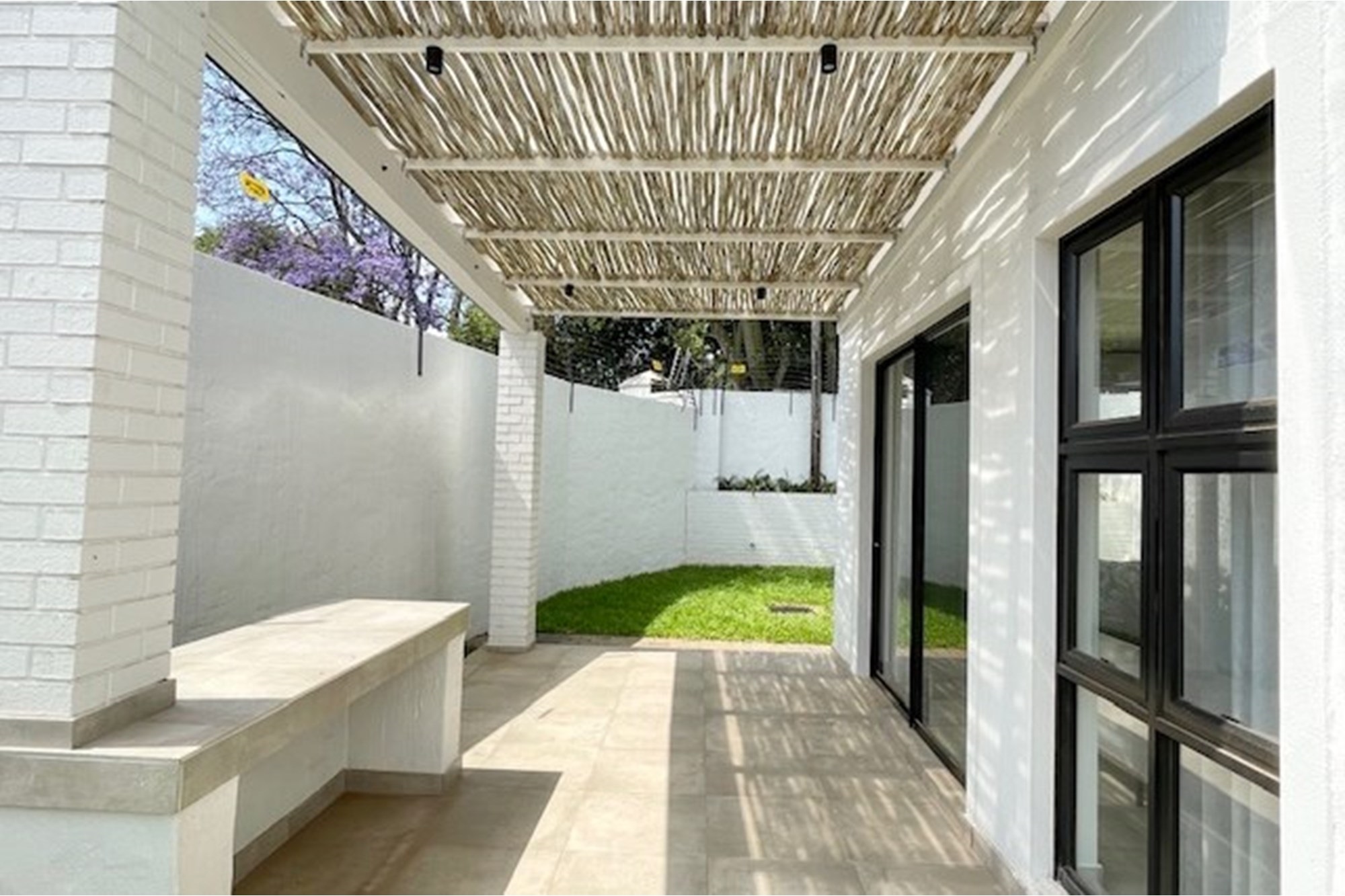Modern, brand new 3 bed all en-suite duplex