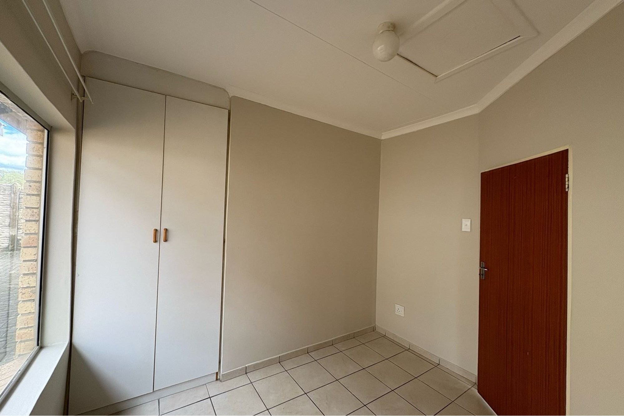 3-Bedroom Townhouse in Secure Pioneer Park Complex