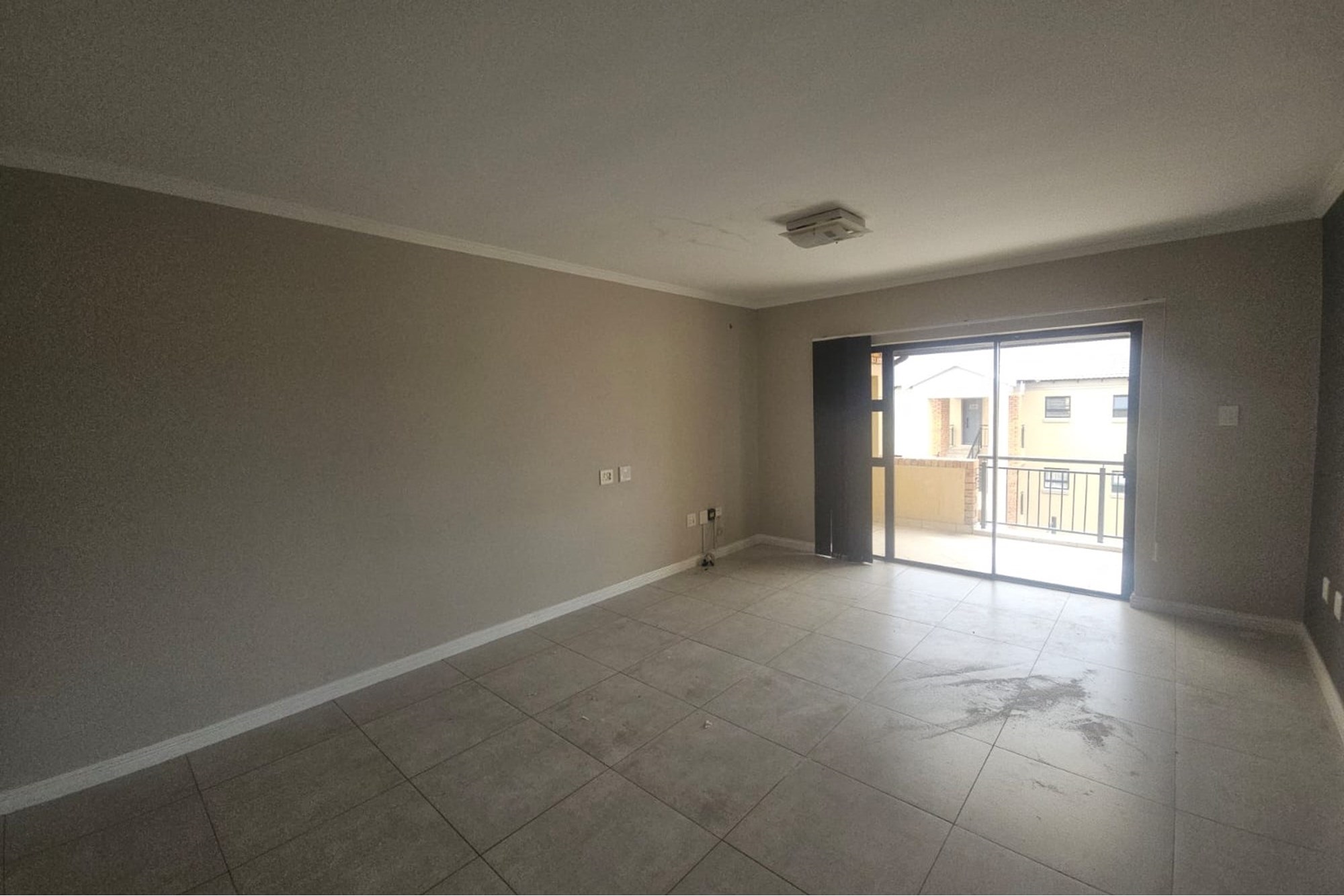 Modern Three-Bedroom Apartment in Secure Complex