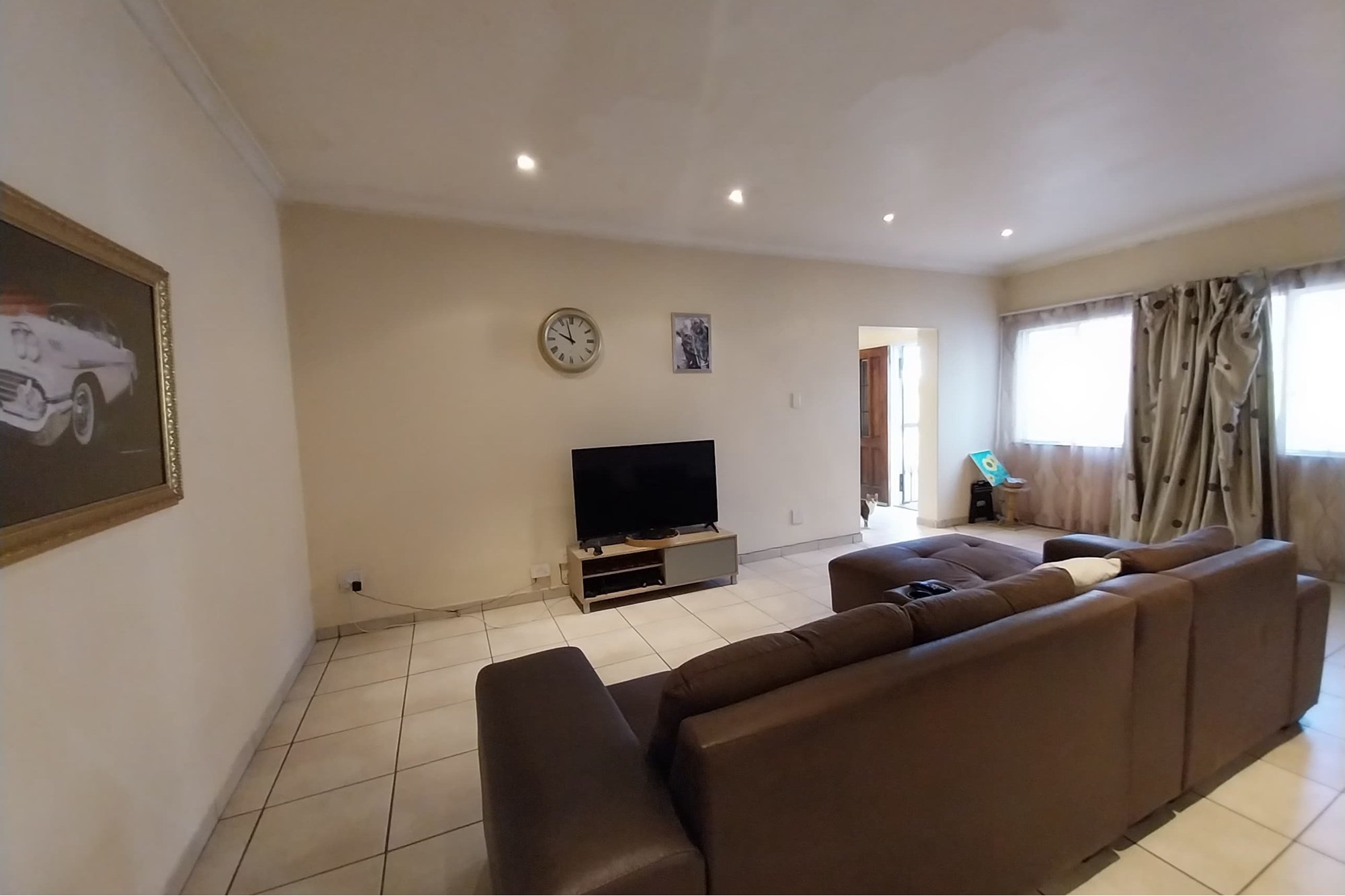 Spacious 2-Bedroom in the Heart of Windermere