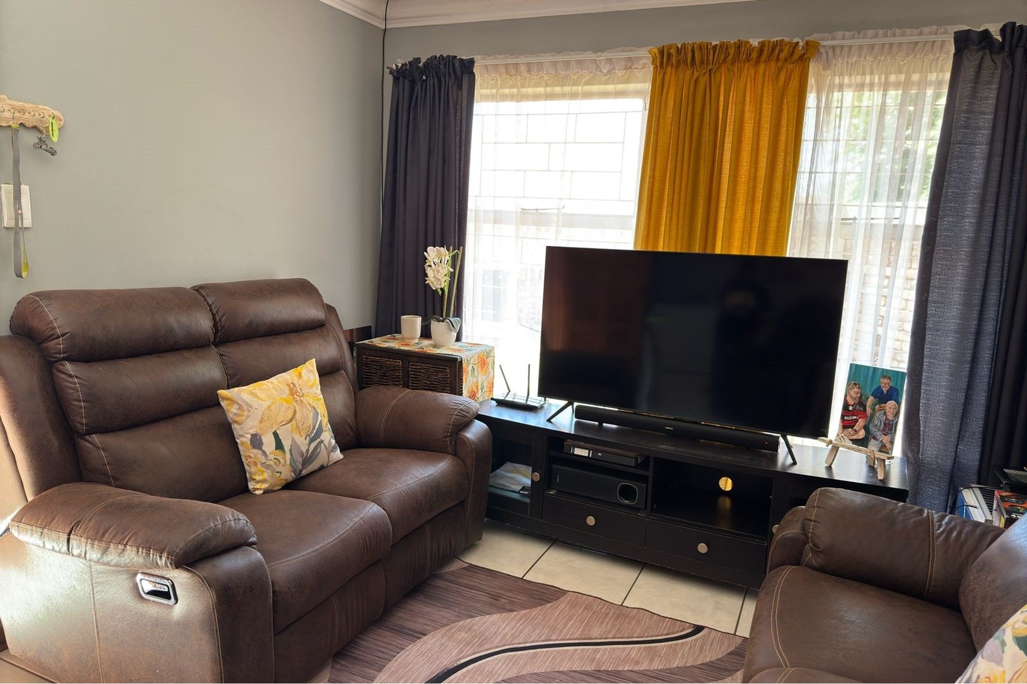 Charming Three-Bedroom Townhouse in Camelot